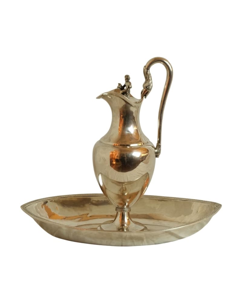 Jarra de Plata del Siglo XIX con Bandeja Ovalada