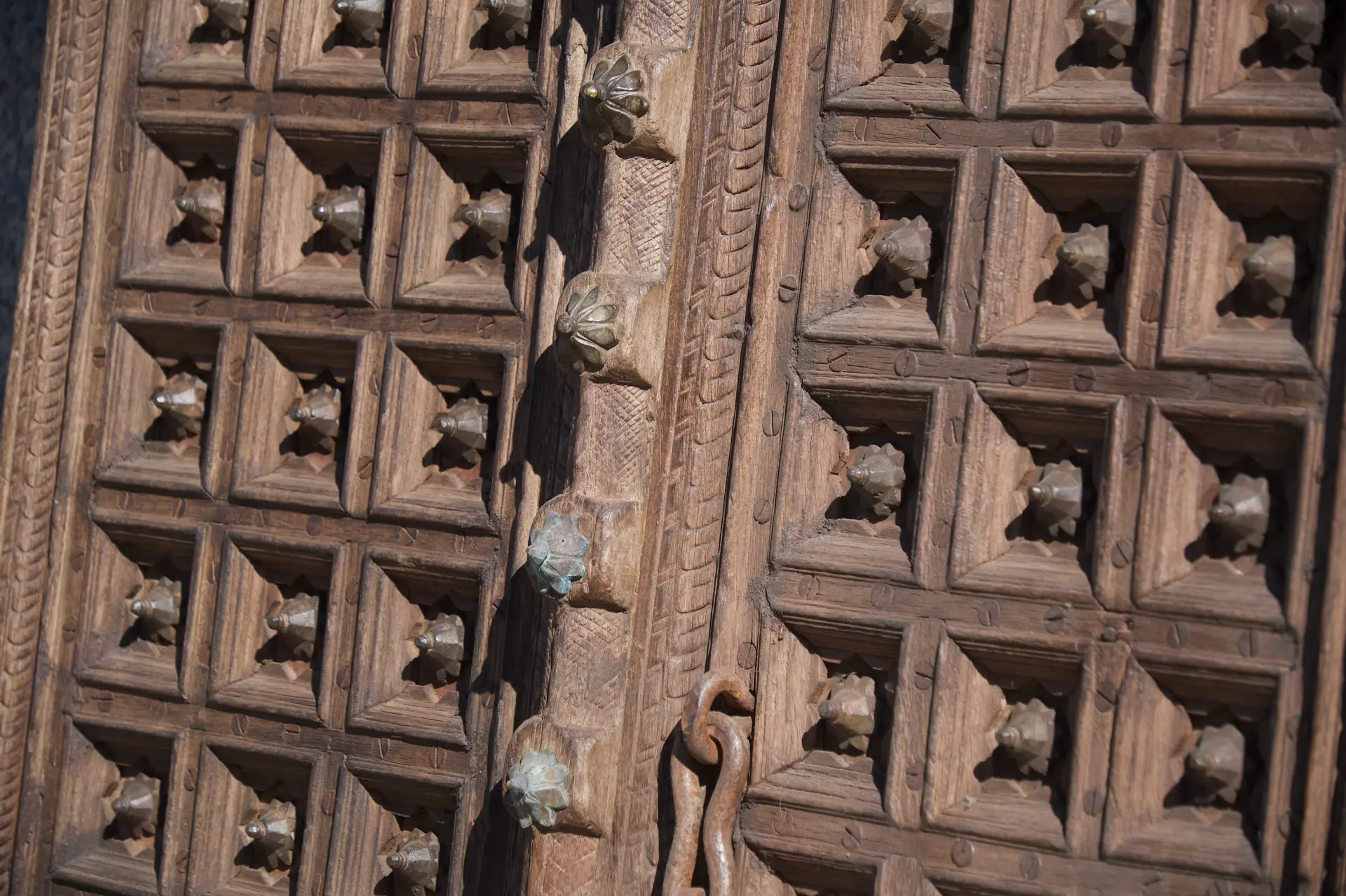 Gran Puerta Haveli del Siglo XIX, Puertas Nobles de la India, Siglo XIX · vista 5/6