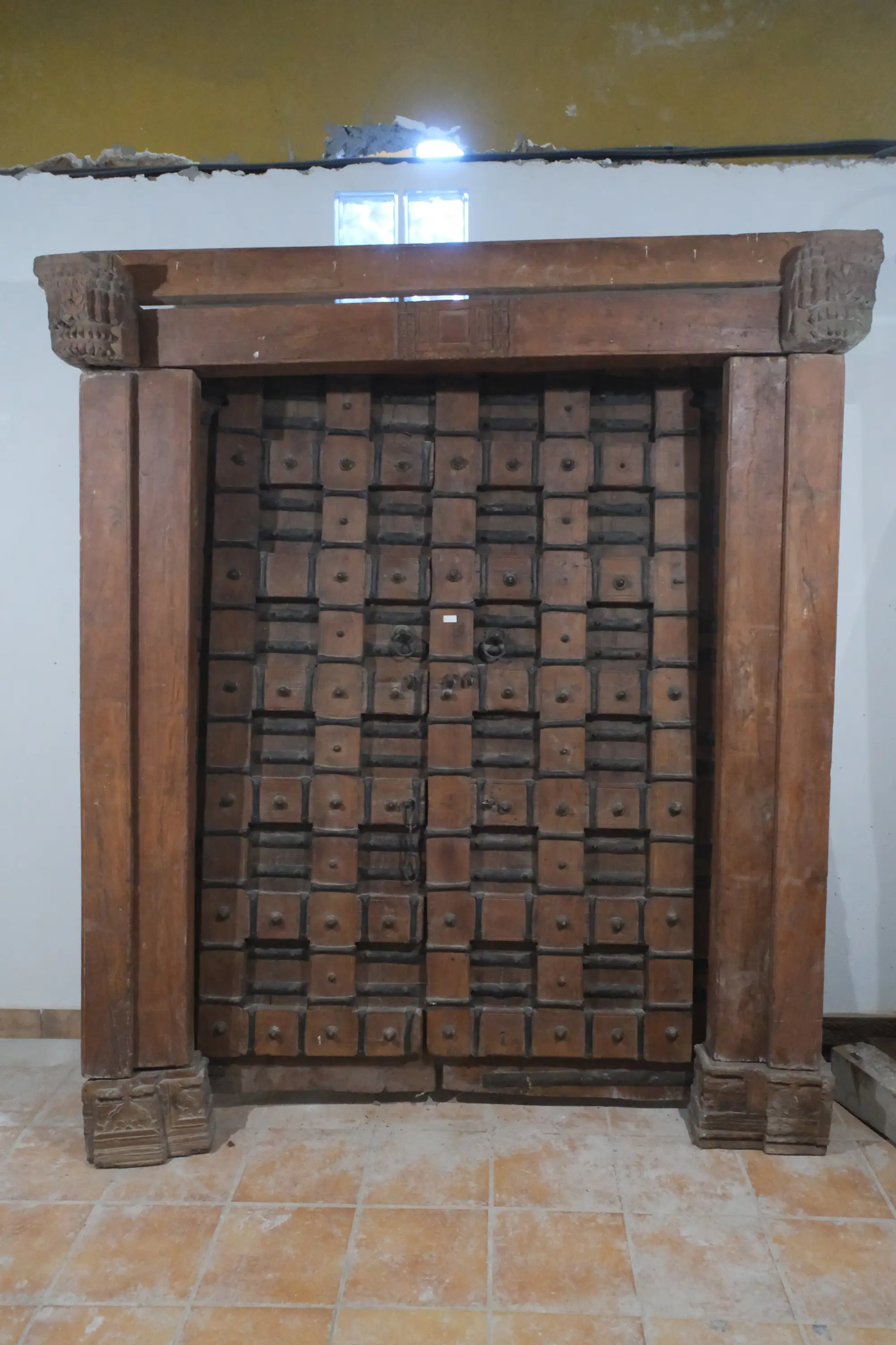 Porton de un Templo del norte de la India, Siglo XIX