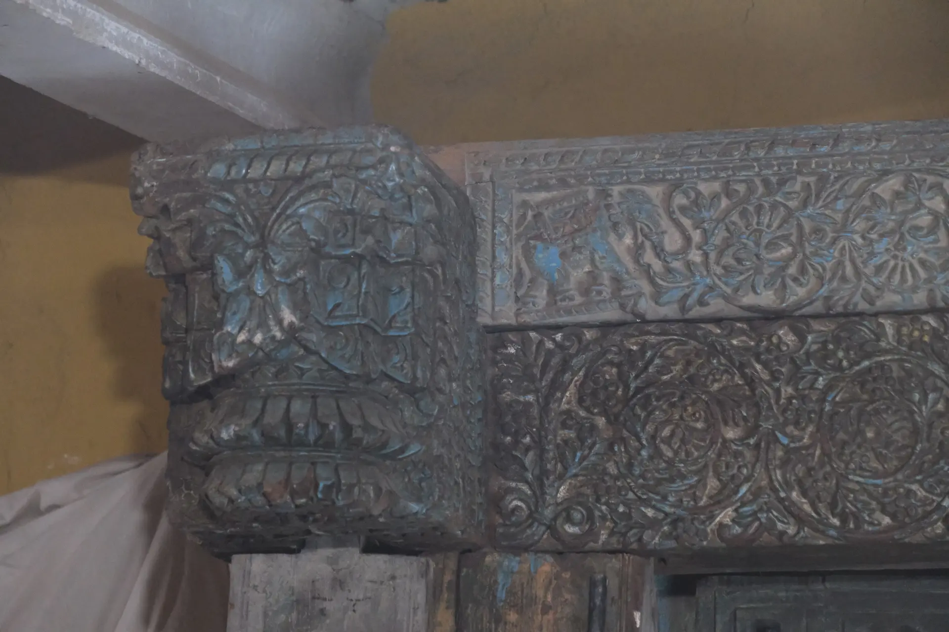 Puerta Noble de la India pintada, Siglo XIX, Puertas y Arquitectónico, Siglo XIX · vista 3/11