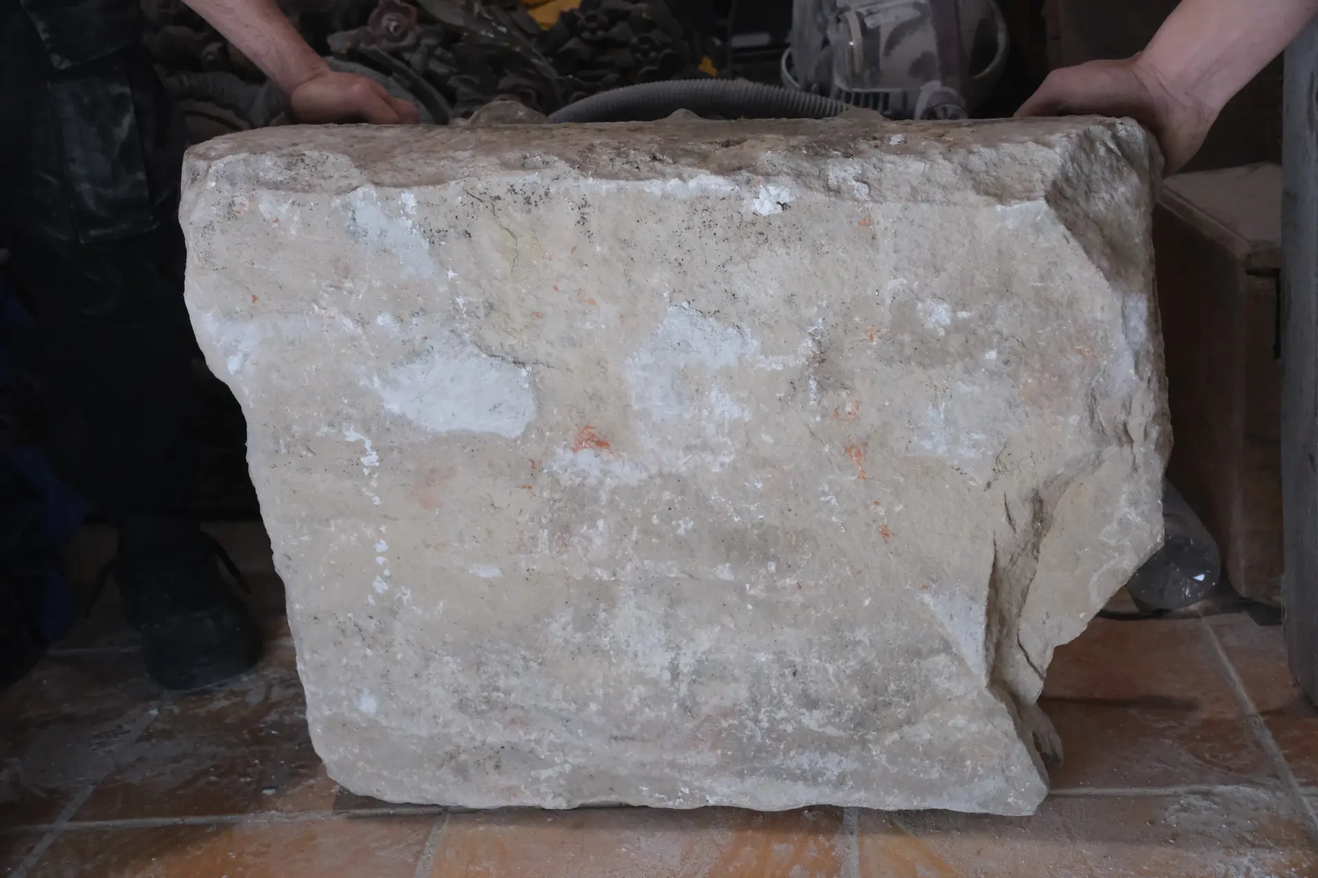 Escudo de Piedra Caliza, Siglo XVIII, Arte y Pintura · vista 7/8