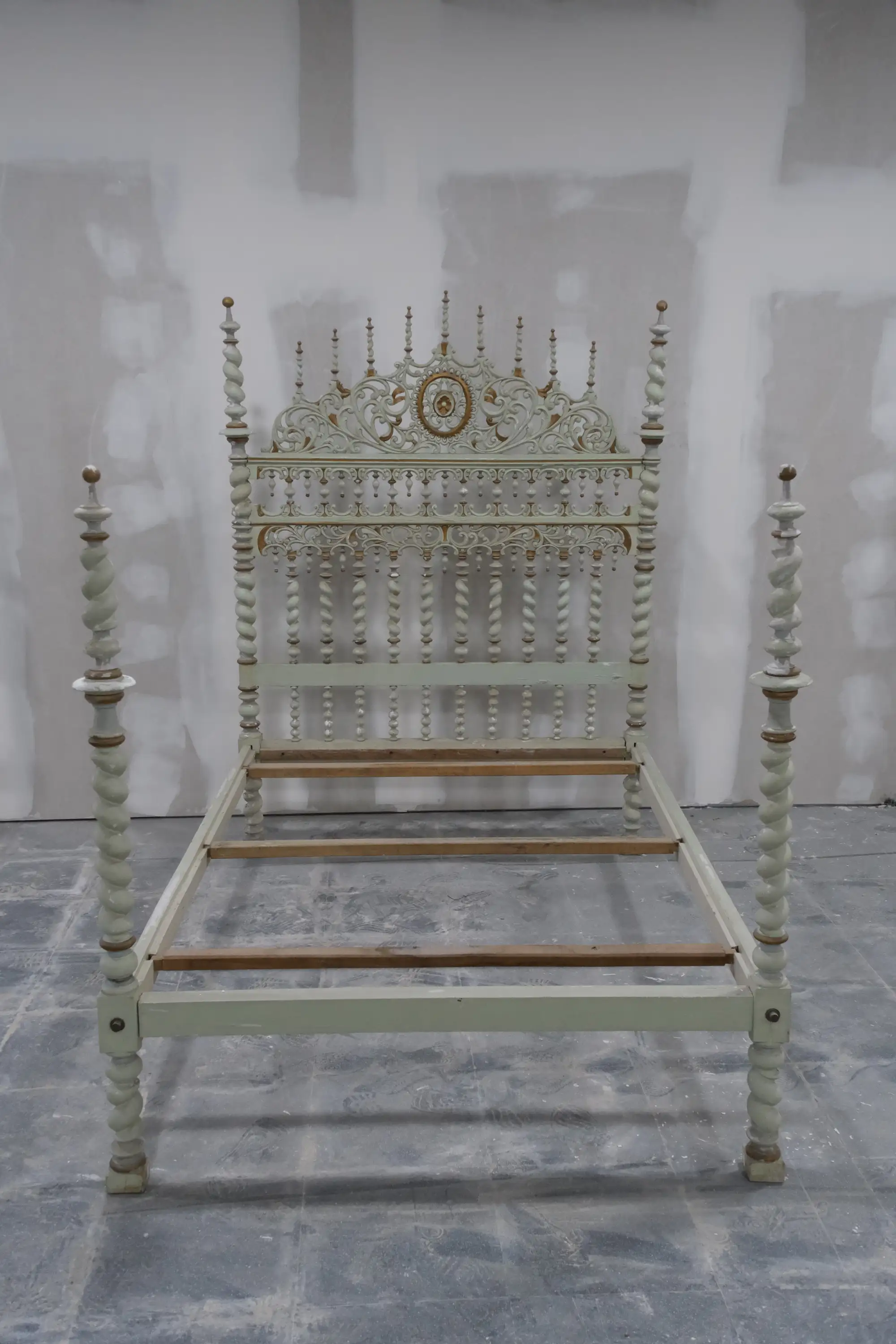 Cama de Bilros Portuguesa del Siglo XVIII-XIX