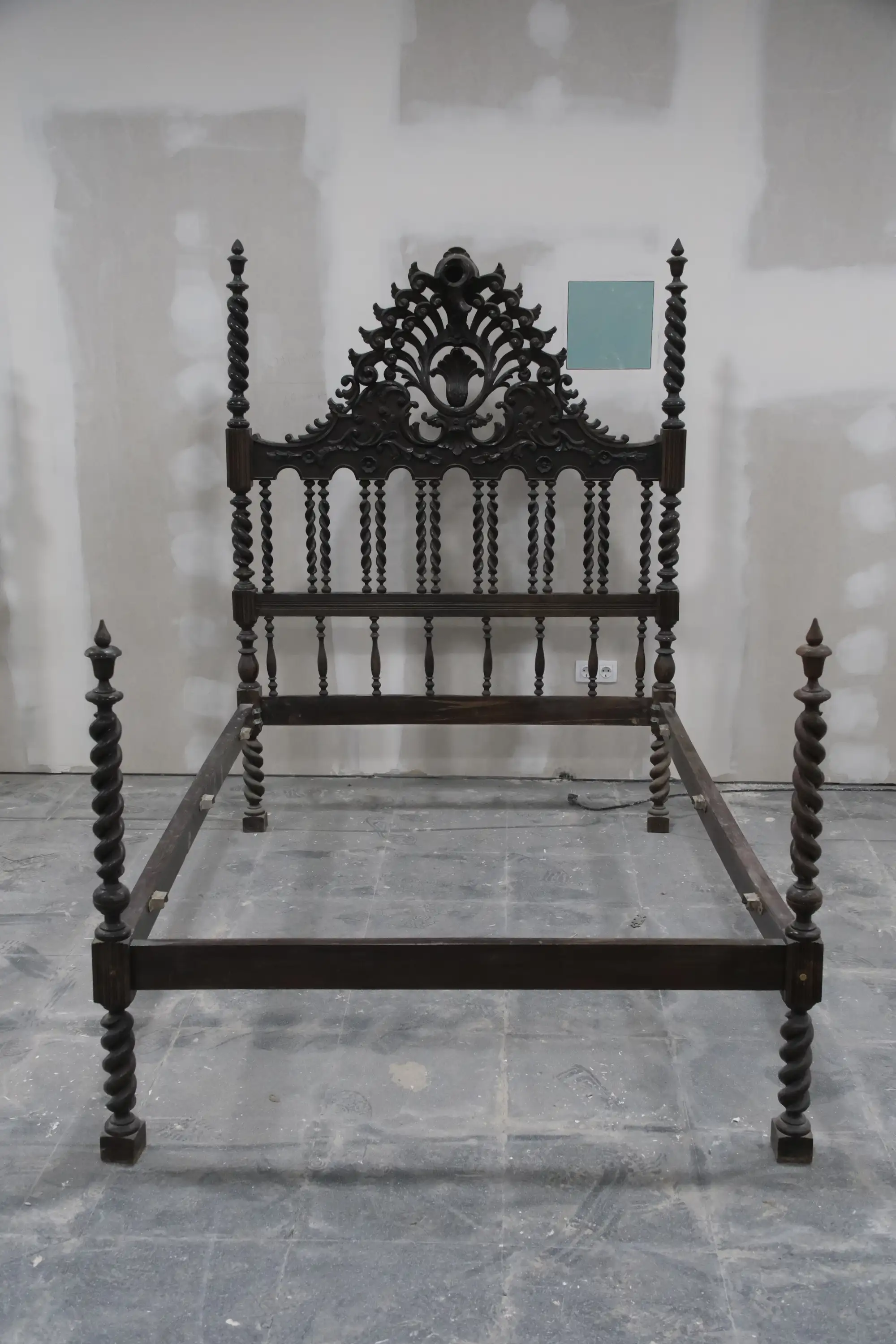 Cama de Bilros Portuguesa del Siglo XIX