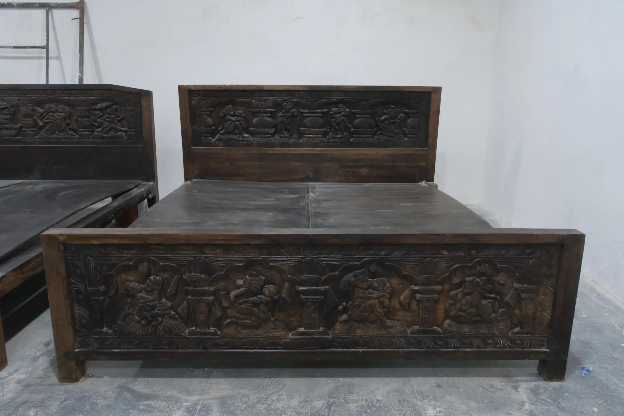 Cama de la India, con Escenas de las 1001 Noches