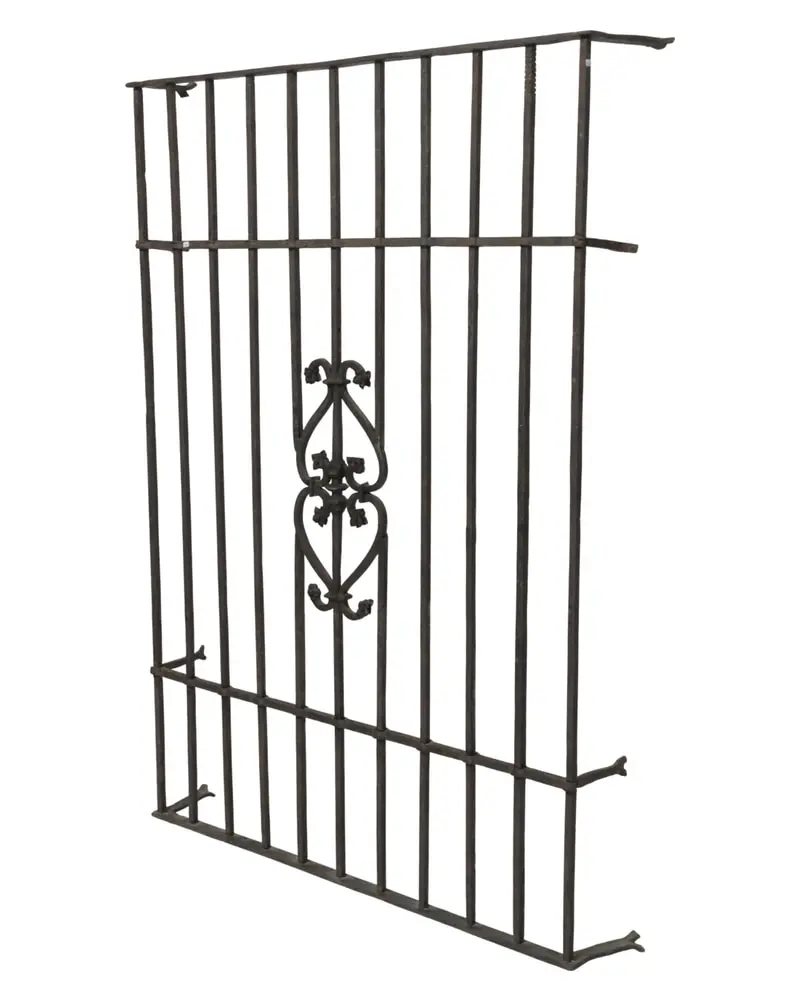 Reja de Hierro del Siglo XVIII con Elemento Decorativo, Herrería y Metal, Siglo XVIII · vista 2/14