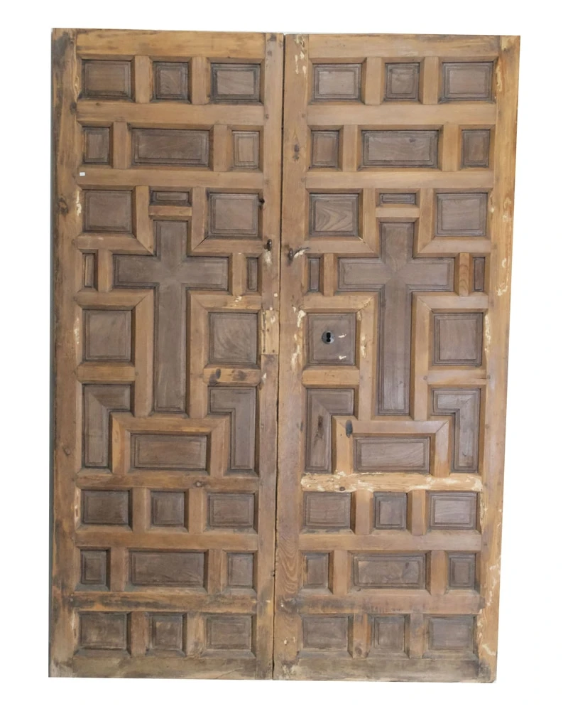 Puerta Castellana, Siglo XVII de Cuarterones con Cruz Central, Puertas y Arquitectónico, Siglo XVIII
