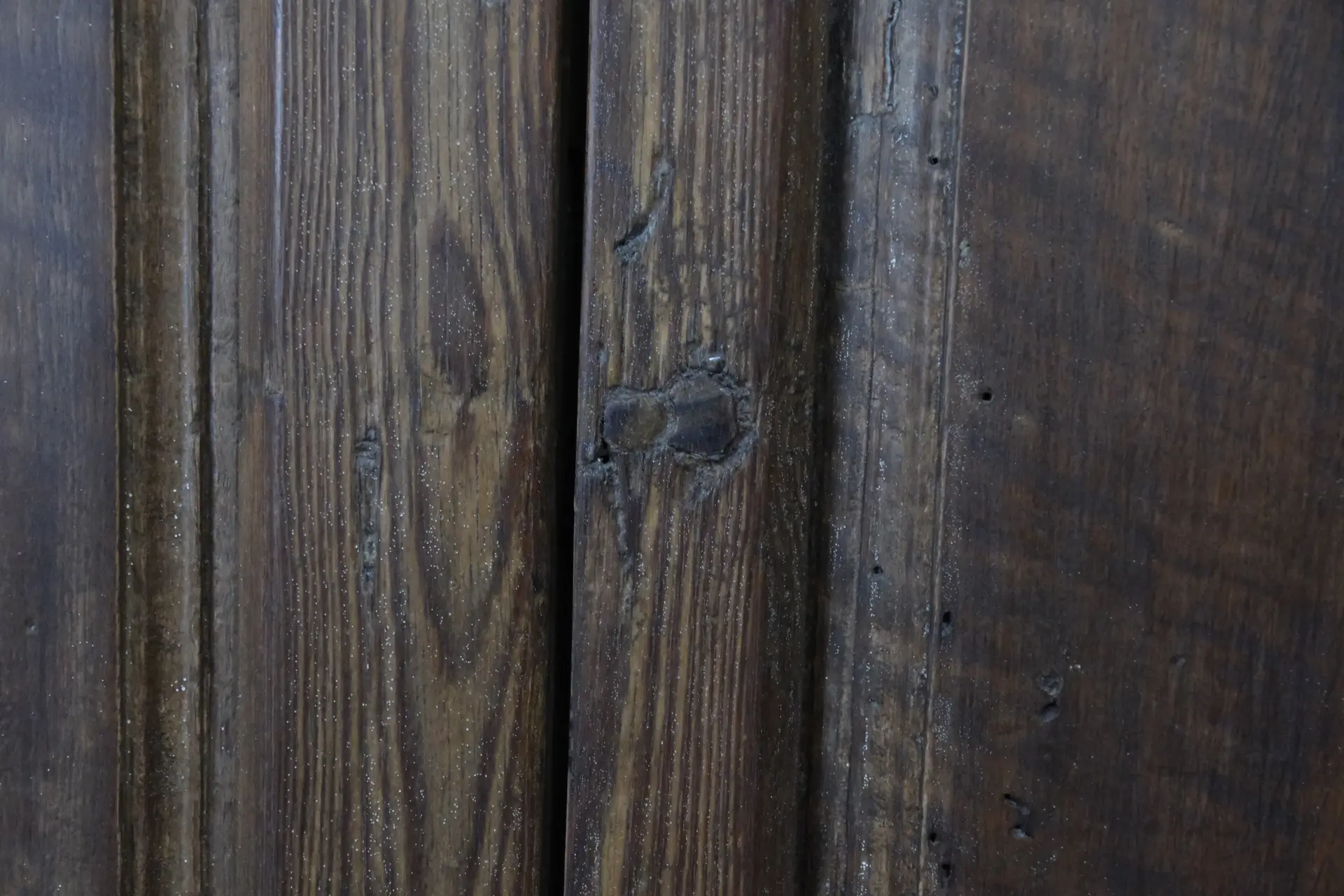 Puerta castellana de dos hojas, XVIII - XIX, madera de pino silvestre, Puertas y Arquitectónico, Siglo XVIII · vista 4/11