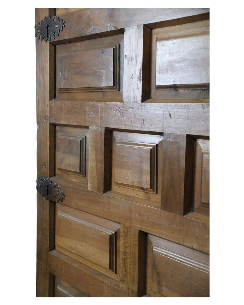 Puerta de cuarterones castellana del Siglo XVIII en nogal, Puertas y Arquitectónico, Siglo XVIII · vista 6/10