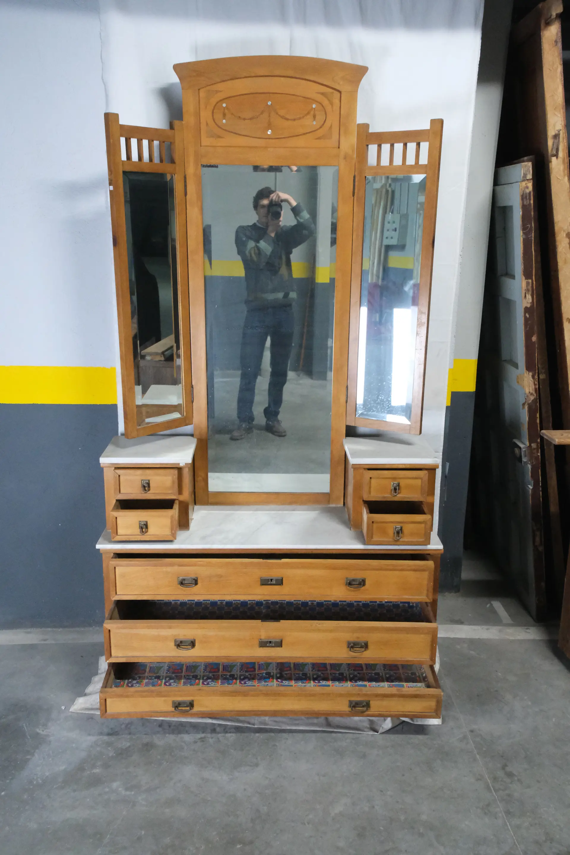 Mueble con Espejo, Siglo XX, Armarios y Vitrinas, Siglo XX · vista 10/15