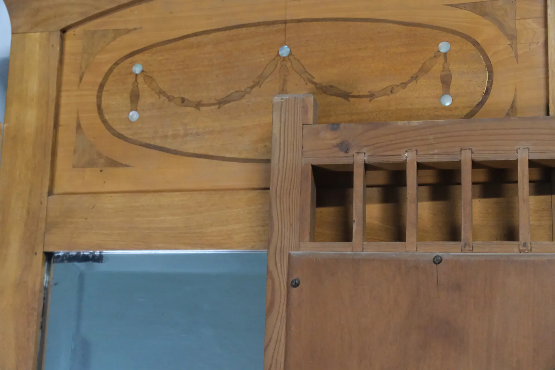 Mueble con Espejo, Siglo XX, Armarios y Vitrinas, Siglo XX · vista 14/15
