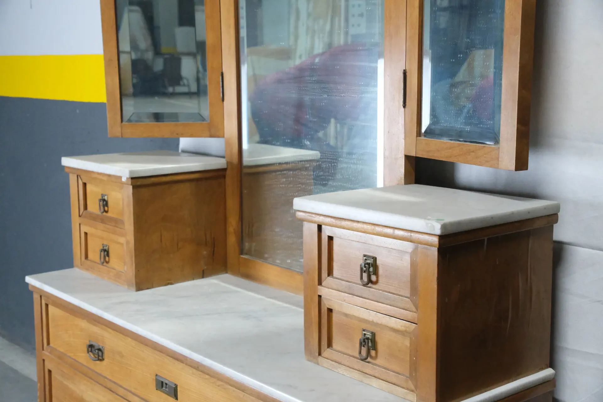Mueble con Espejo, Siglo XX, Armarios y Vitrinas, Siglo XX · vista 5/15