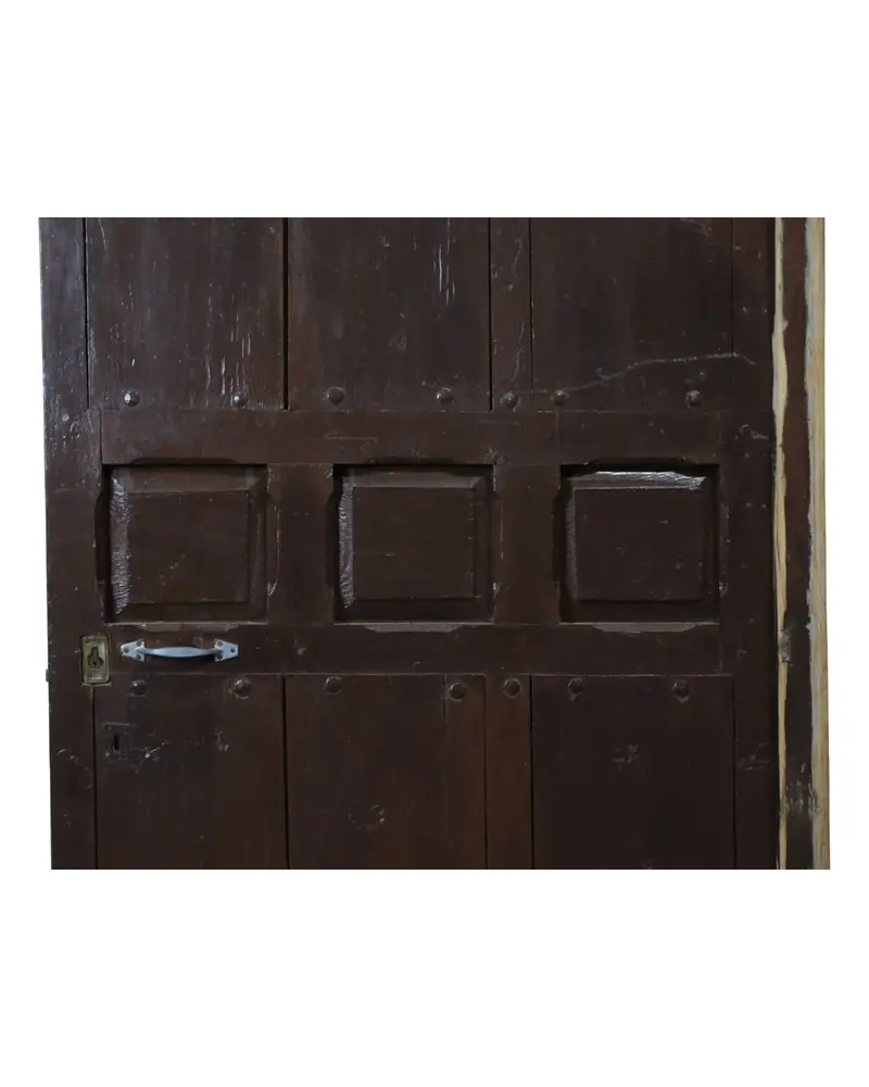 Puerta de madera de nogal del Siglo XIX o XX con cuarterones, Puertas y Arquitectónico, Siglo XIX · vista 3/5