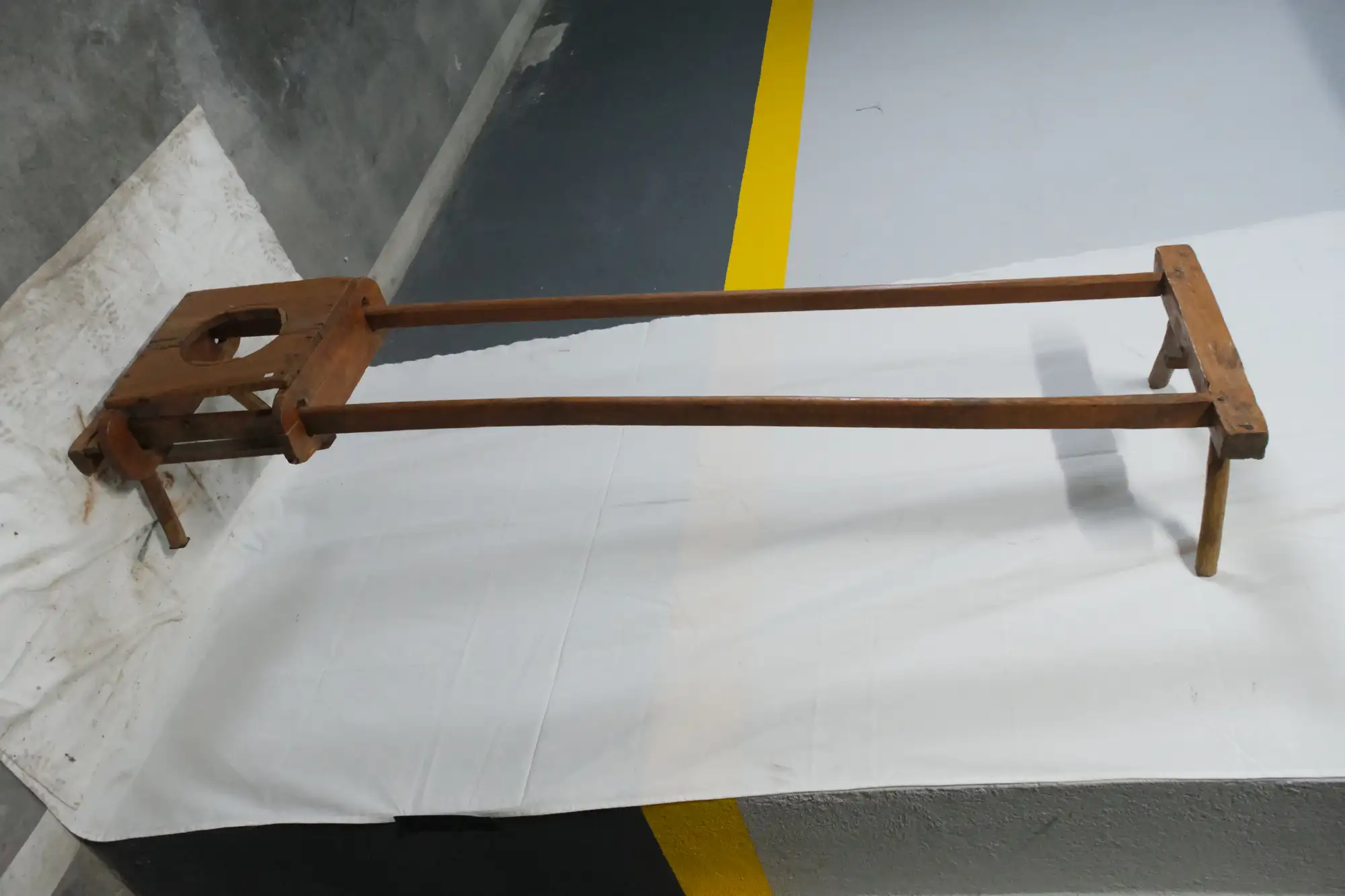 Andador de Niños del Siglo XX en Madera de Castilla