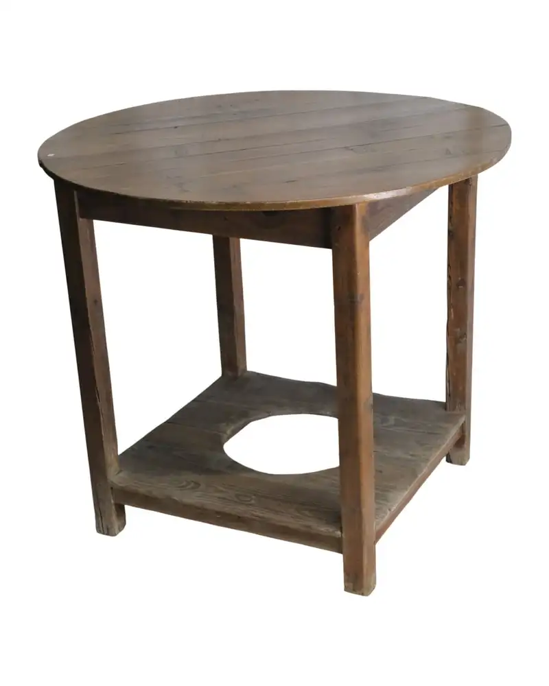 Mesa Redonda del Siglo XX en Madera de Pino