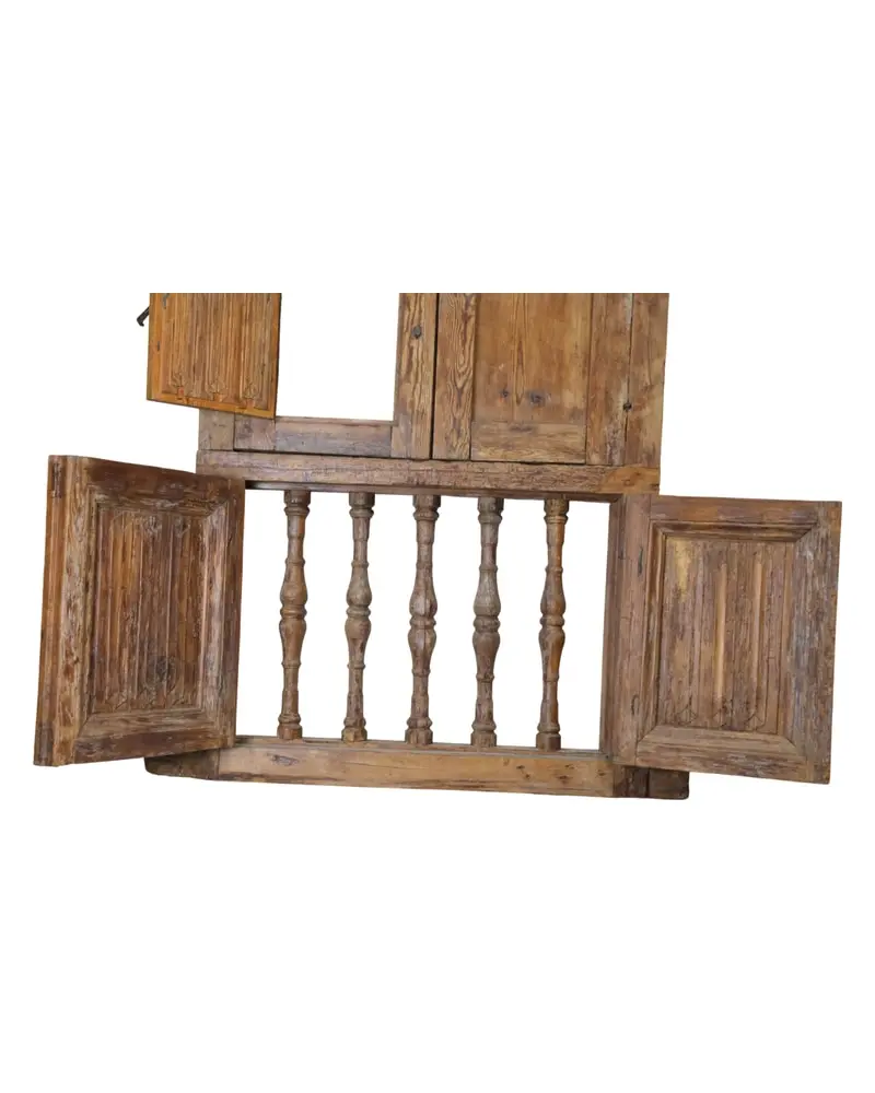 Balconada de Pino del Siglo XVII con Balustrada, Puertas y Arquitectónico, Siglo XVII · vista 13/15