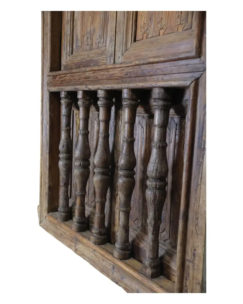 Balconada de Pino del Siglo XVII con Balustrada, Puertas y Arquitectónico, Siglo XVII · vista 5/15