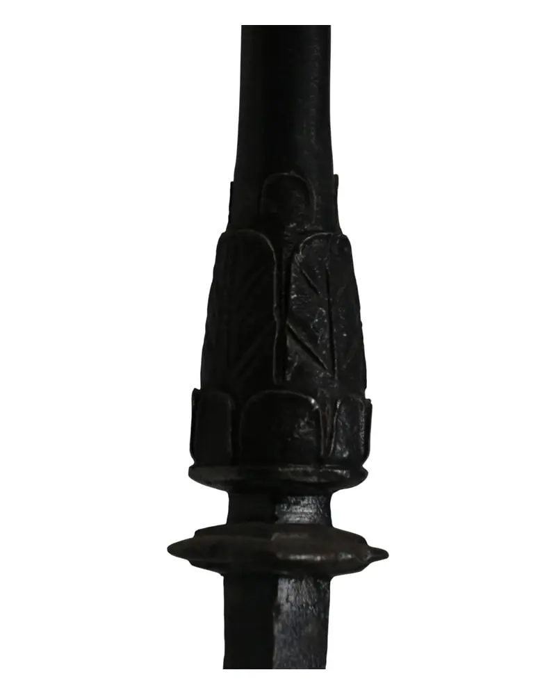 Antepecho de Hierro del Siglo XVIII con Decoraciones Castellanas, Herrería y Metal, Siglo XVIII · vista 4/10