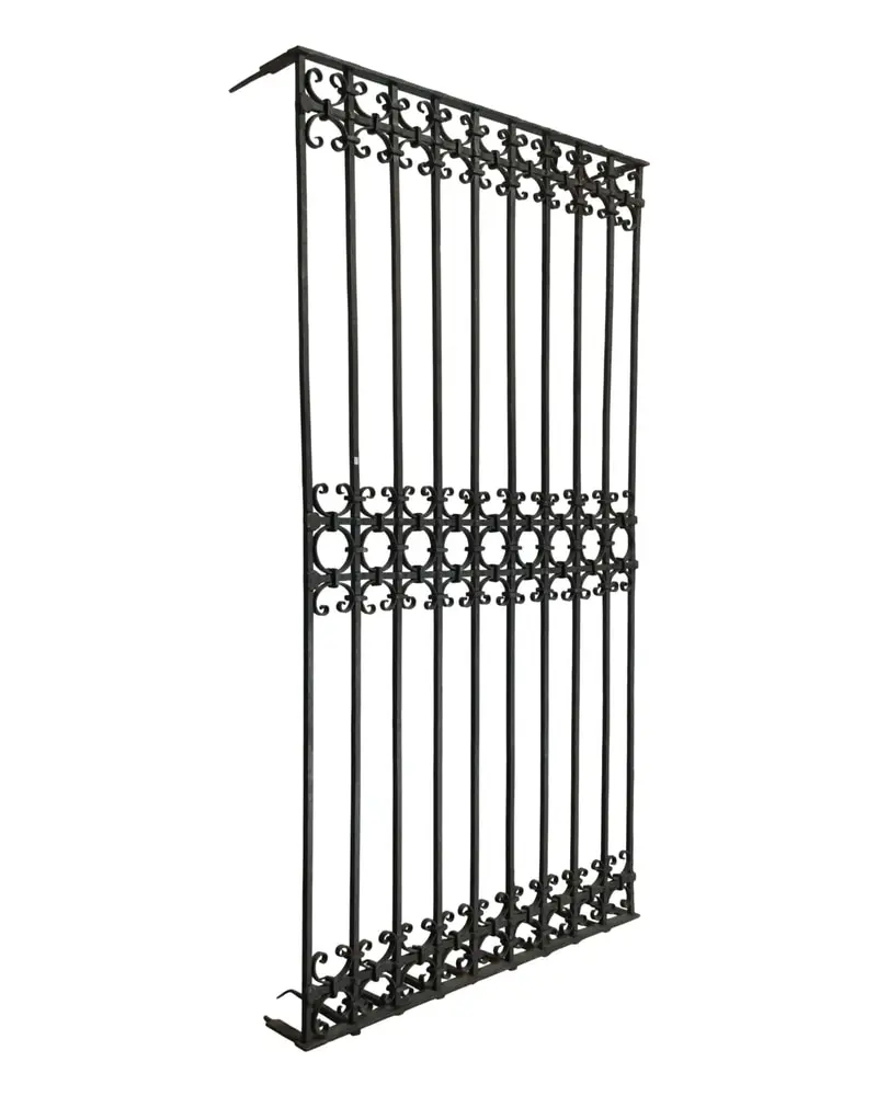 Reja de Hierro Fundido del Siglo XIX con Motivos, Herrería y Metal, Siglo XIX · vista 2/7
