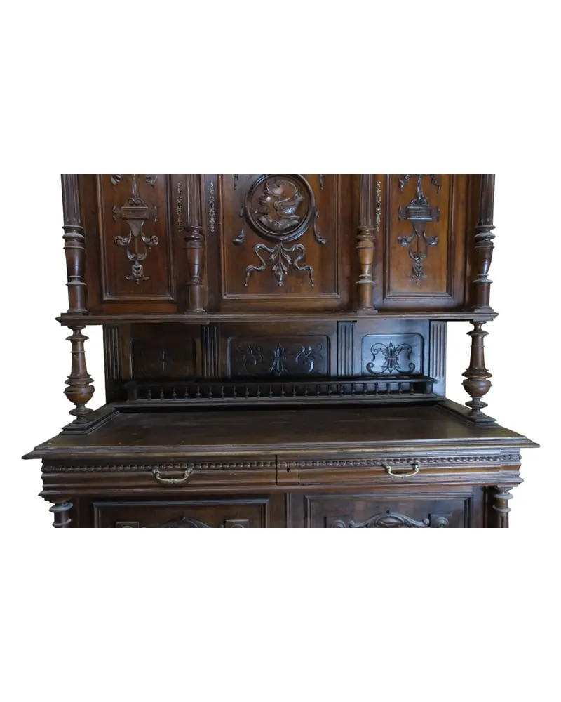 Mueble Neocastellano del Siglo XX con Caballero Tallado, Armarios y Vitrinas, Siglo XX · vista 4/7