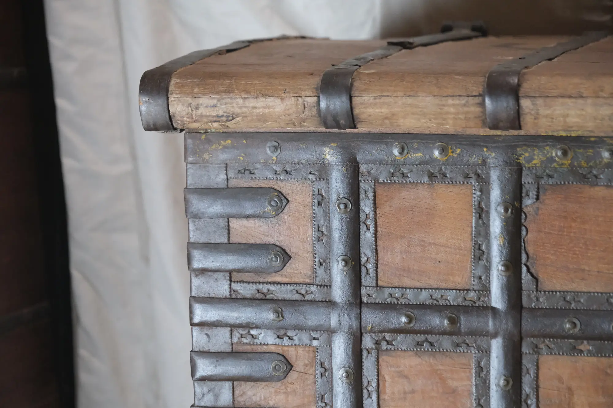 19th Century Indian Chest - 4/9