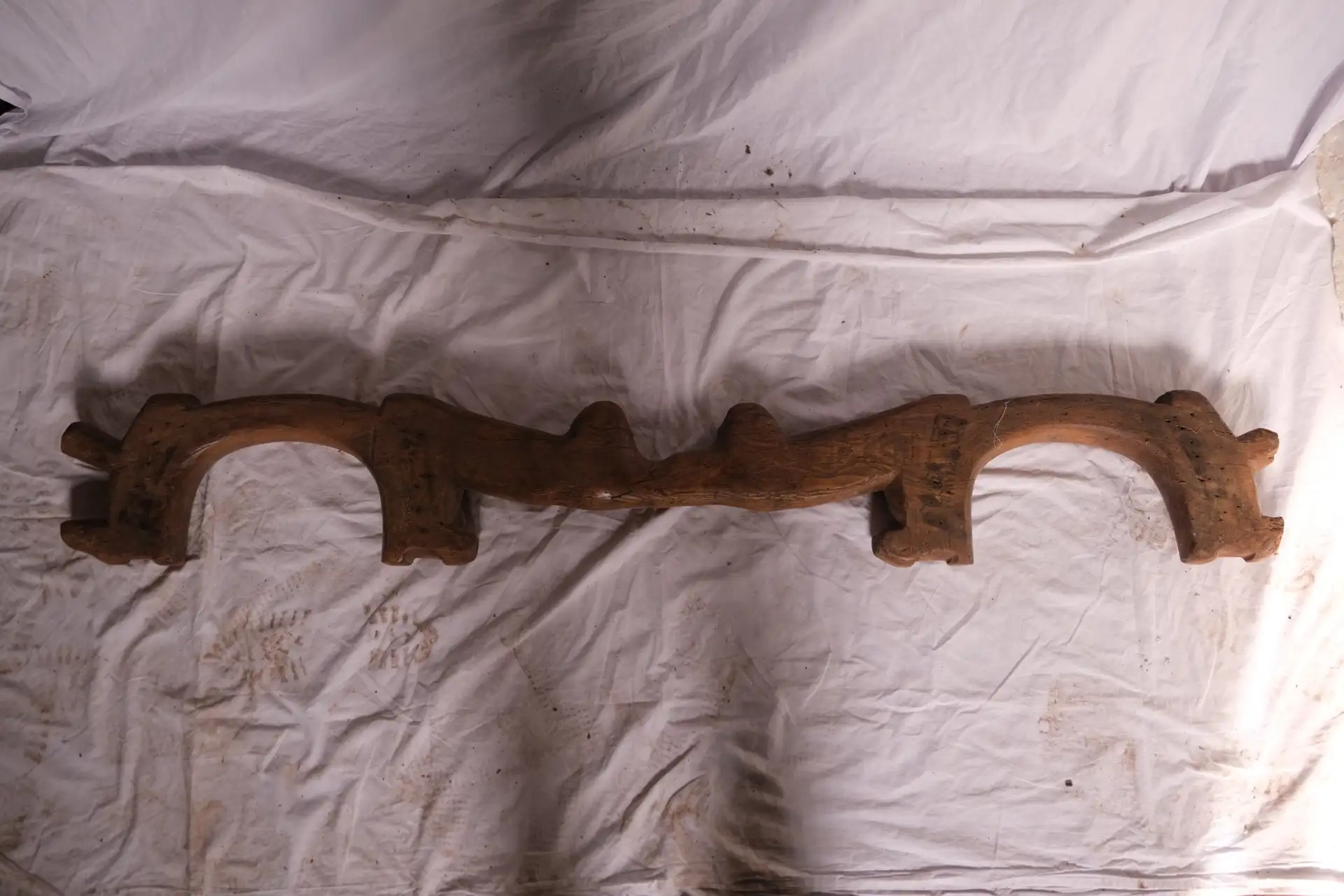 Yugo de Arco Antiguo del Siglo XIX en Madera Maciza