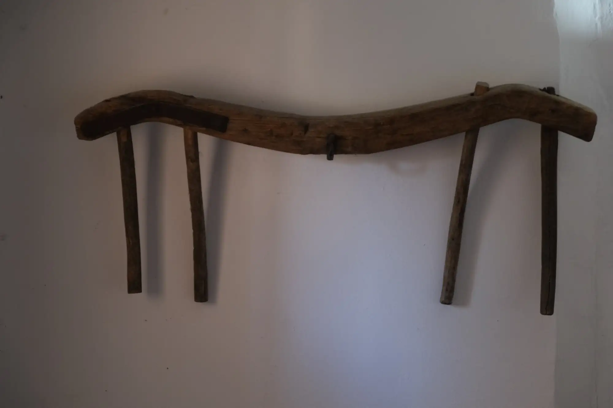 Yugo de Madera del Siglo XIX en Madera Maciza