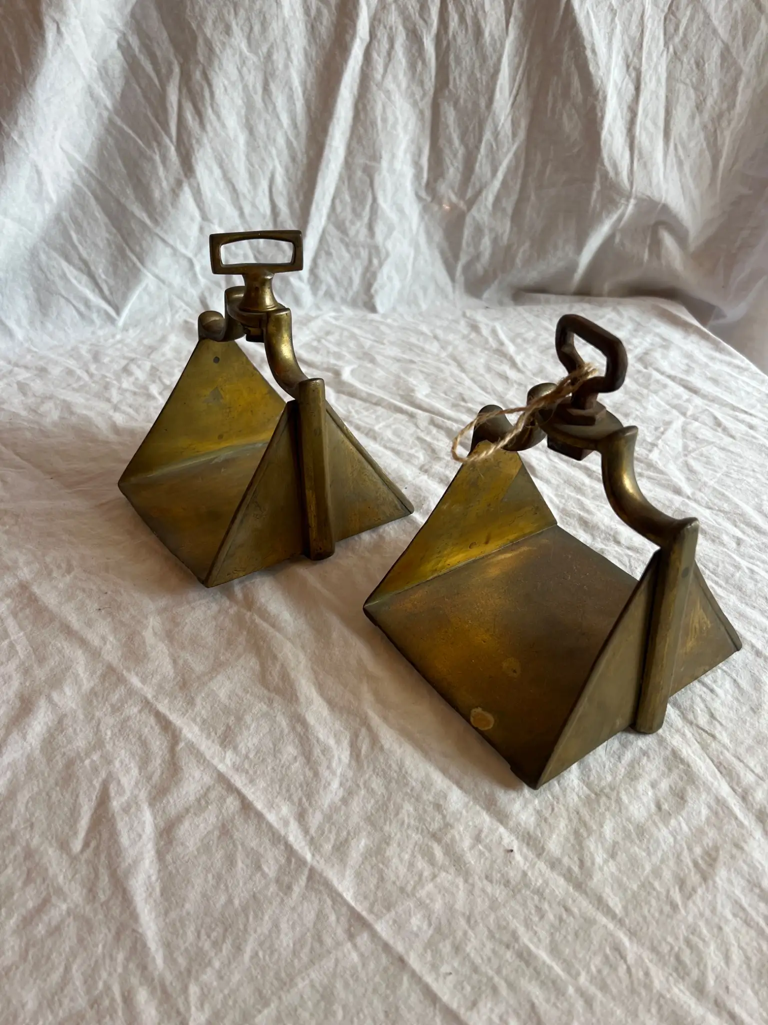 Estribos de Equitación del Siglo XIX en Bronce