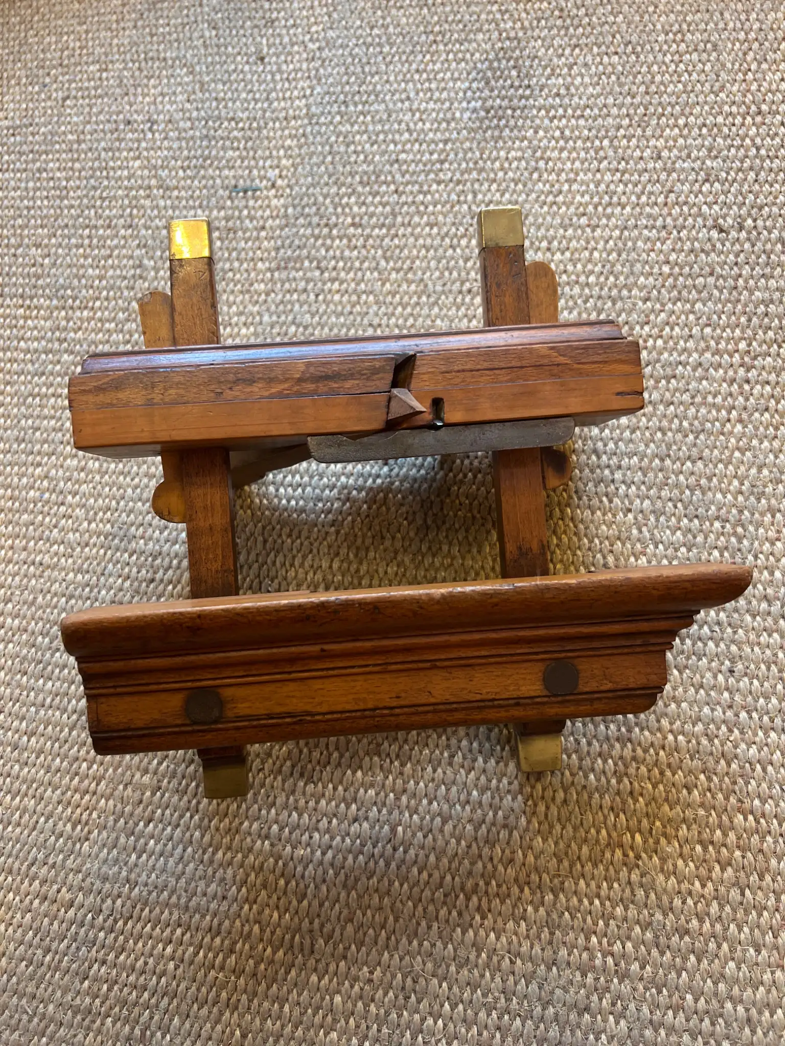 Antiguo Dispositivo de Medición del Siglo XIX en Madera