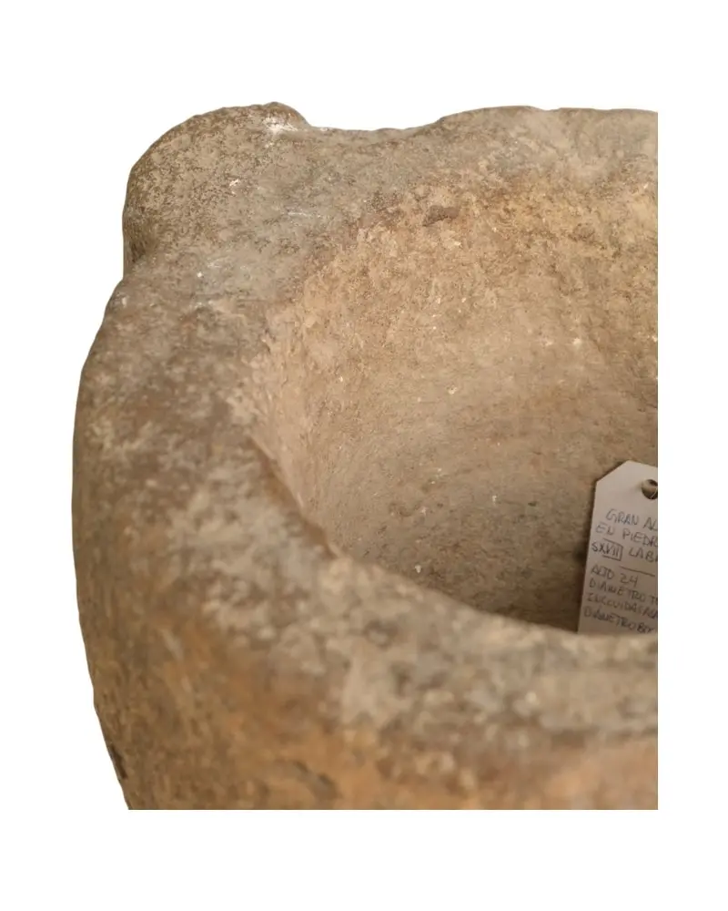 Mortero de Piedra del Siglo XVI con Desgaste Notable, Objetos Decorativos, Siglo XVI · vista 5/7