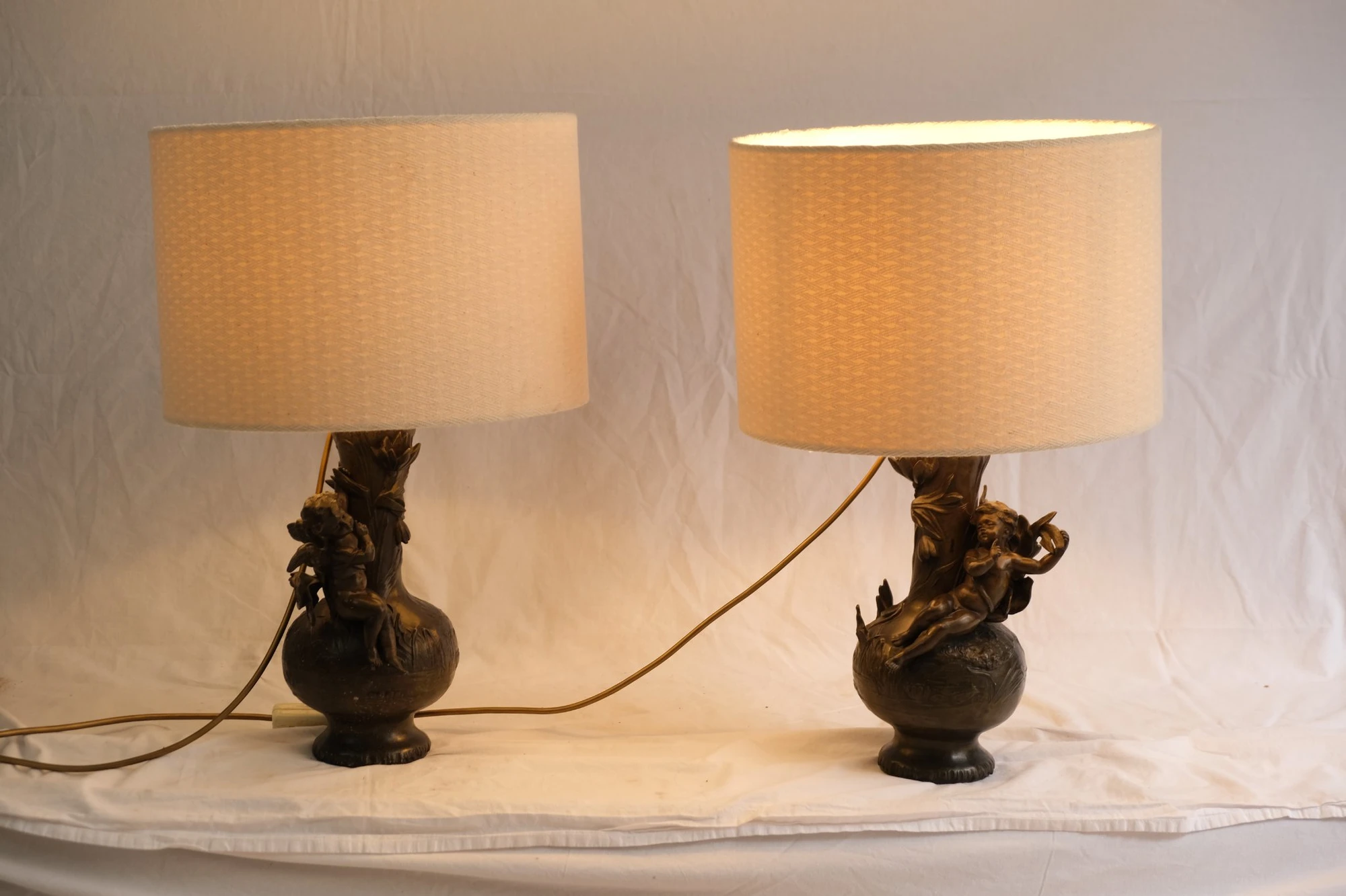 Lámparas de Mesa del Siglo XX con Figuras de Niños, Iluminación, Primera mitad del siglo XX