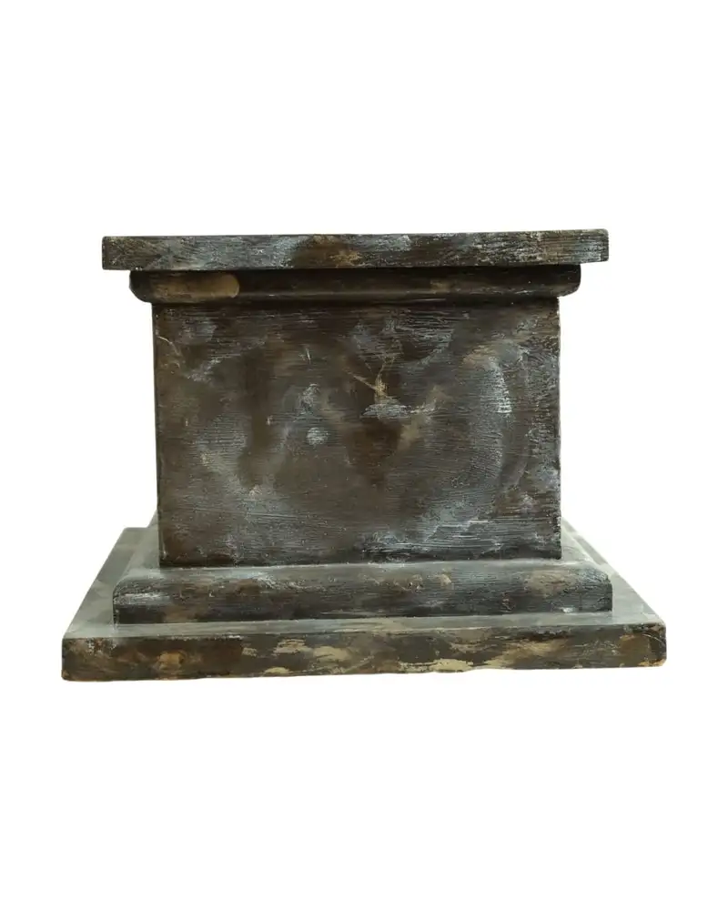 Base de Escultura del Siglo XX en Madera