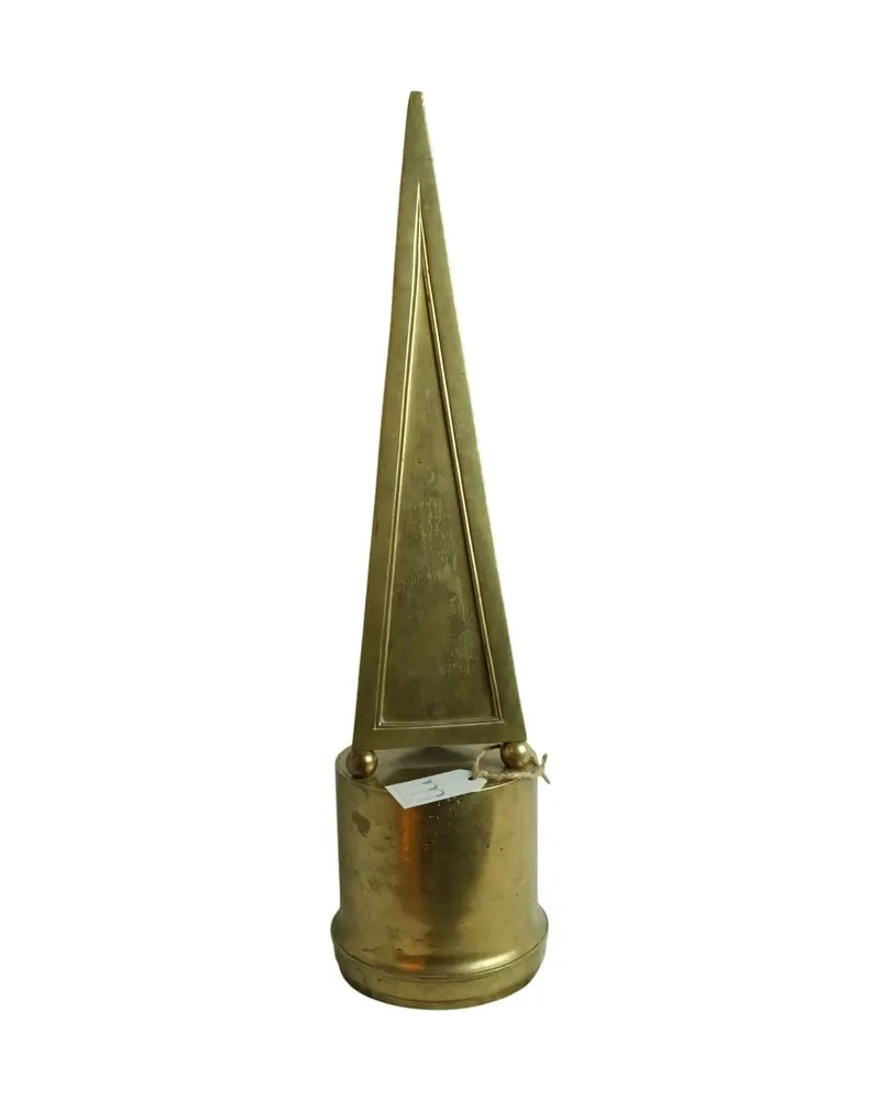 Obelisco de Bronce del Siglo XX con Inscripción, Objetos Decorativos, Primera mitad del siglo XX · vista 11/13