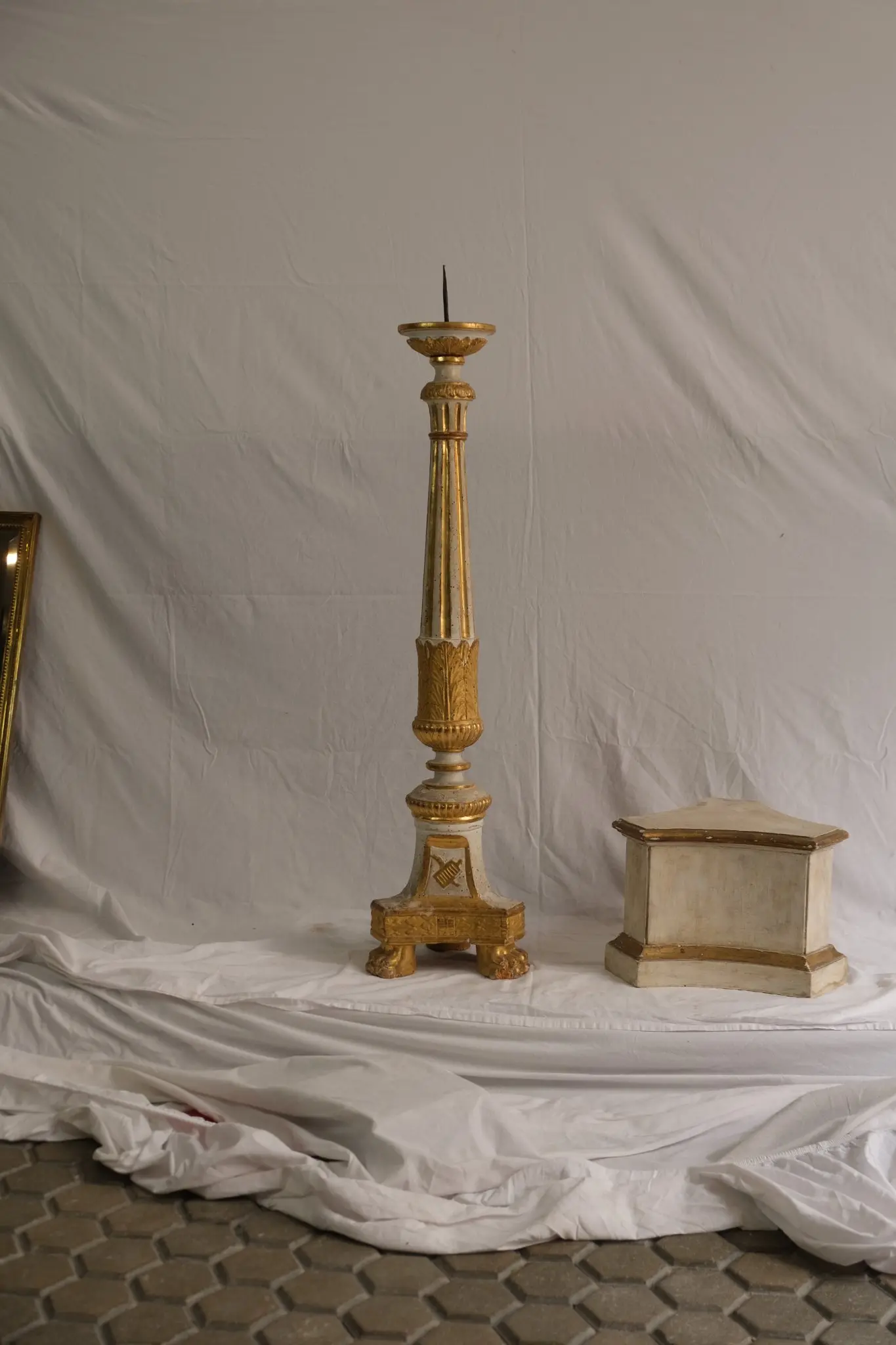 Candelabros del Siglo XIX en Madera Dorada, Iluminación, Siglo XIX · vista 13/13