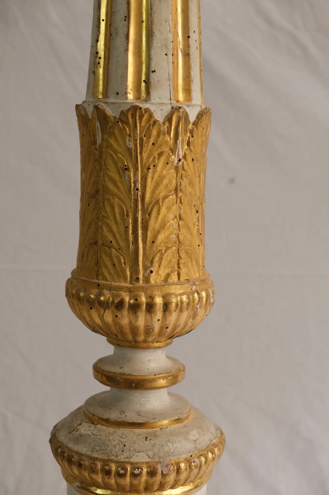 Candelabros del Siglo XIX en Madera Dorada, Iluminación, Siglo XIX · vista 9/13