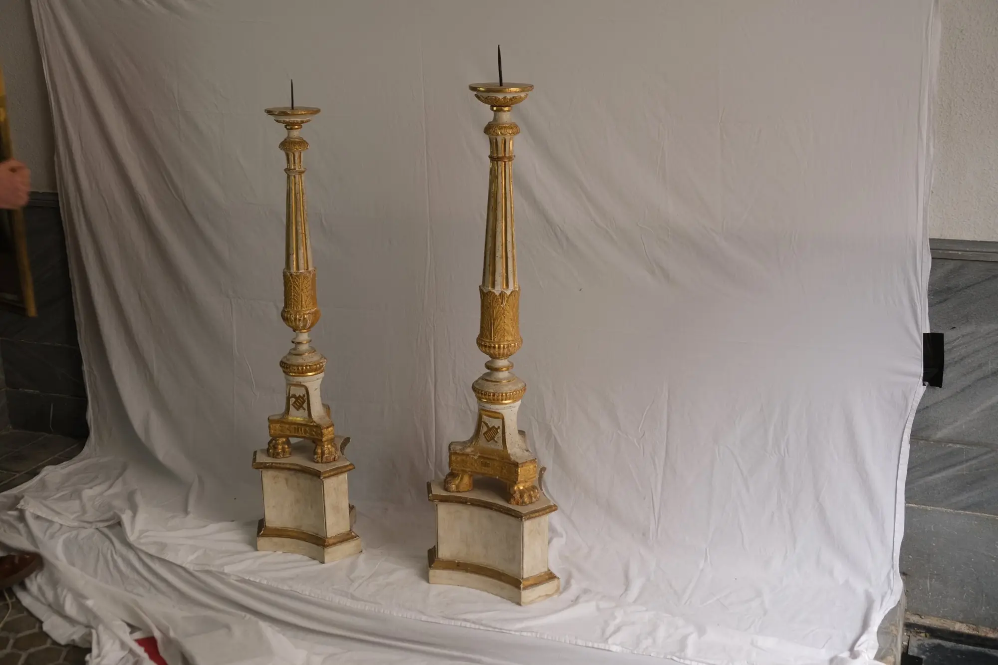Candelabros del Siglo XIX en Madera Dorada, Iluminación, Siglo XIX · vista 2/13
