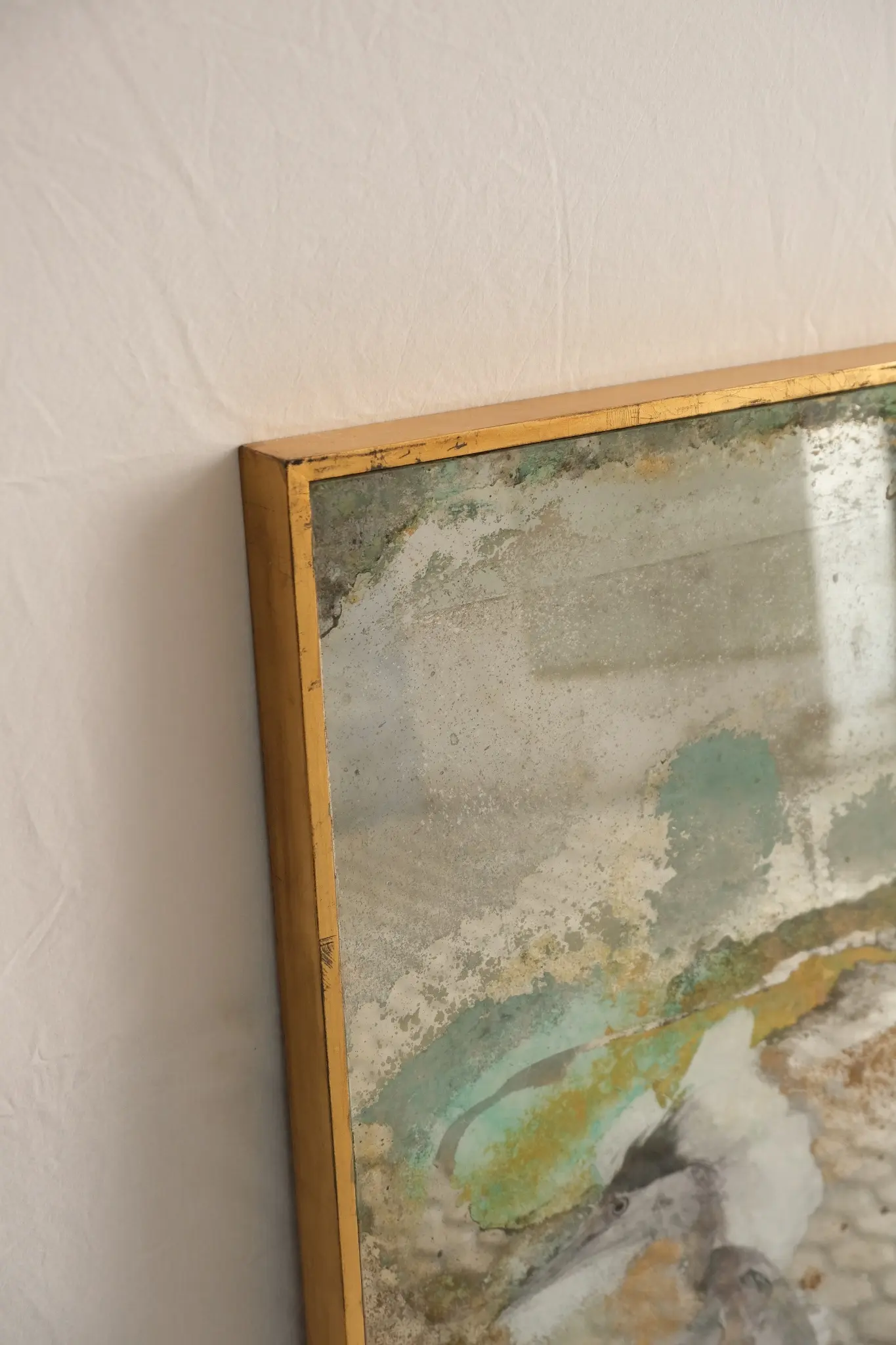 Espejos del Siglo XX con Marco Dorado y Detalles Abstractos, Espejos y Marcos, Primera mitad del siglo XX · vista 7/14
