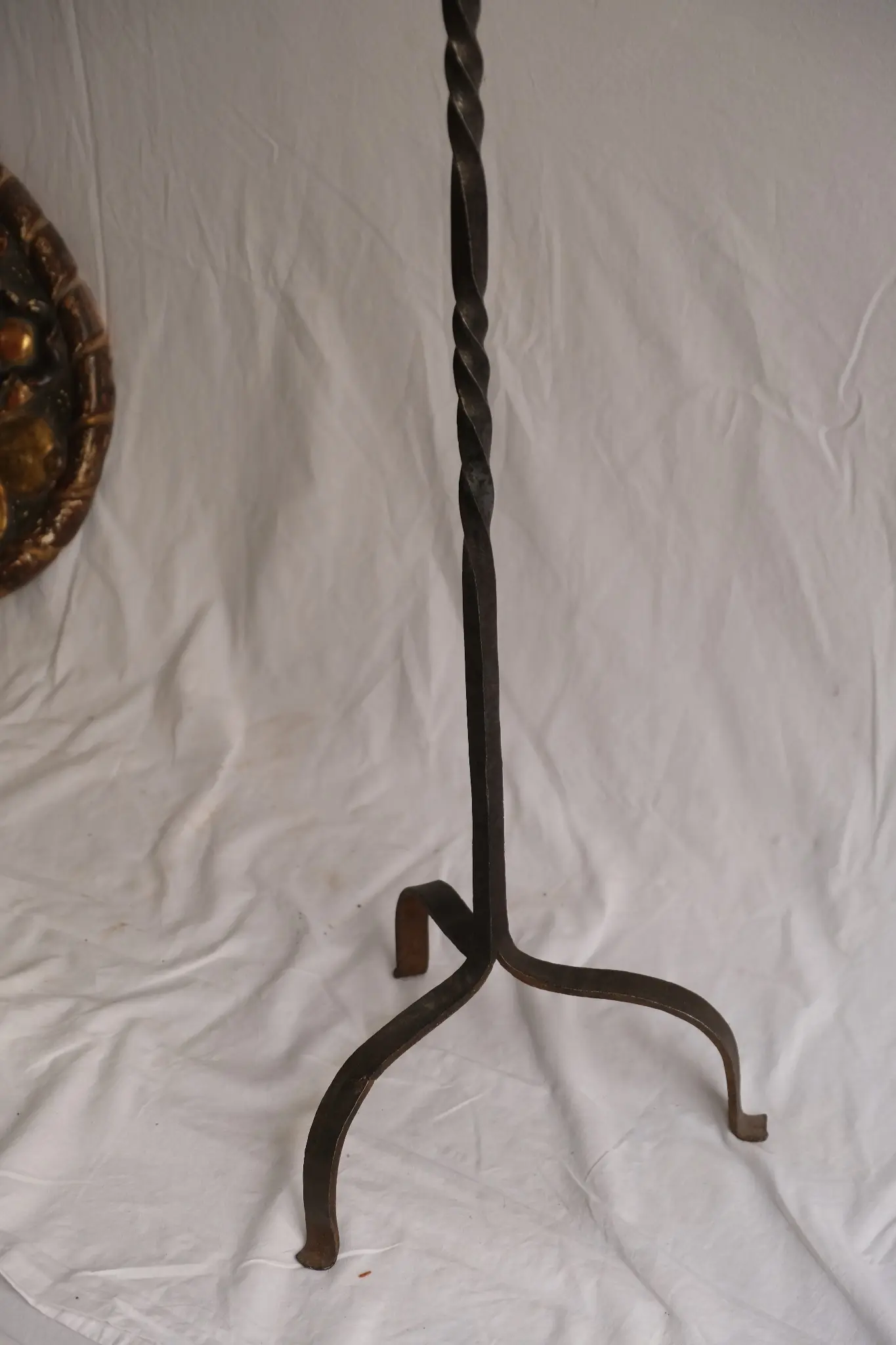 Soporte de Hierro del Siglo XIX con Diseño Torcido, Herrería y Metal, Siglo XIX · vista 6/7