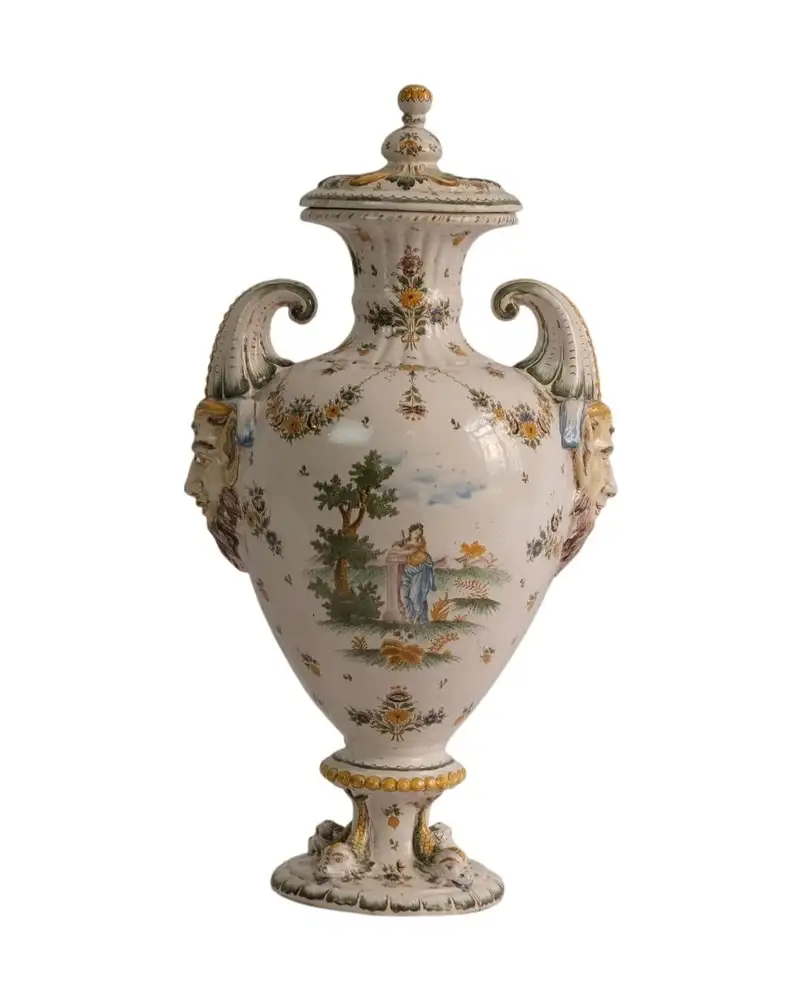 Jarrón del Siglo XVIII con Asas y Decoración Floral
