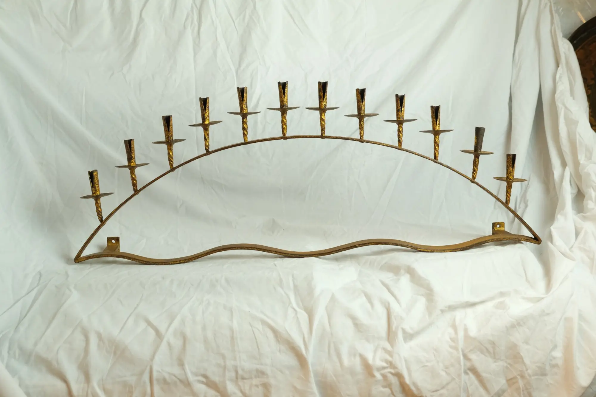 Candelabro de Hierro del Siglo XX con 12 Portavelas, Iluminación, Primera mitad del siglo XX