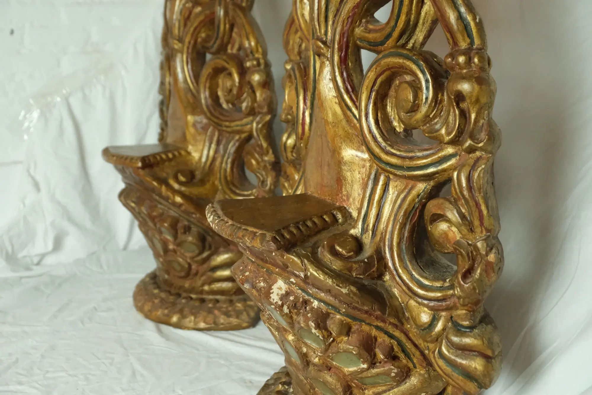 Pareja de Soportes de Libro del Siglo XVIII en Madera Dorada, Objetos Decorativos, Siglo XVIII · vista 6/18