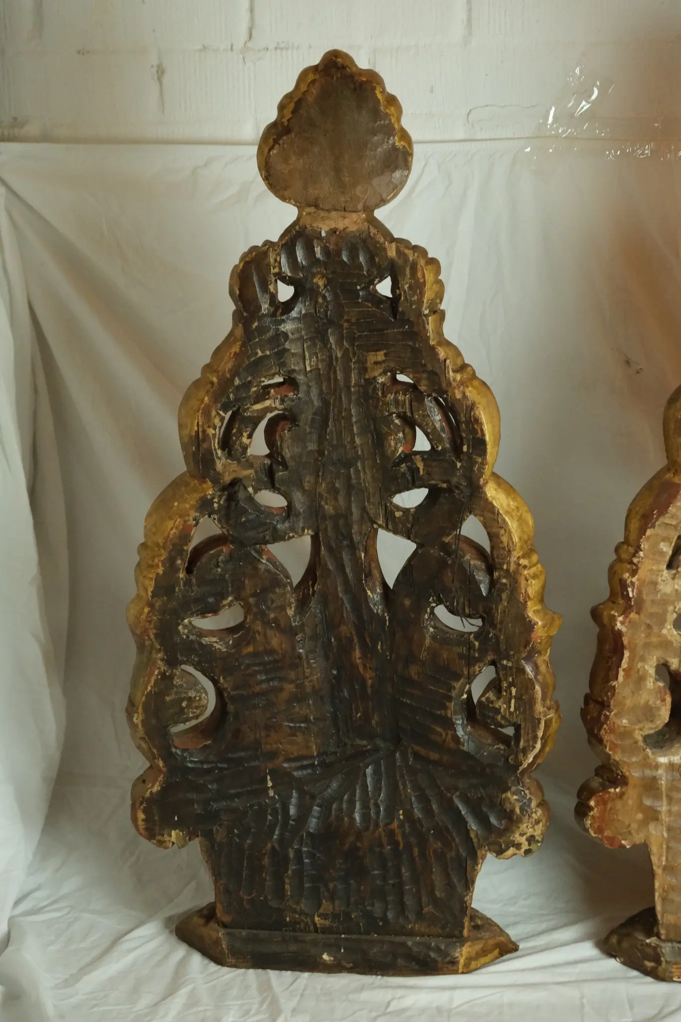Pareja de Soportes de Libro del Siglo XVIII en Madera Dorada, Objetos Decorativos, Siglo XVIII · vista 12/18