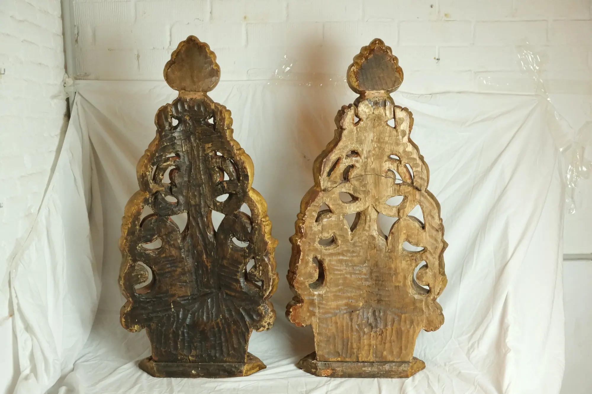 Pareja de Soportes de Libro del Siglo XVIII en Madera Dorada, Objetos Decorativos, Siglo XVIII · vista 10/18