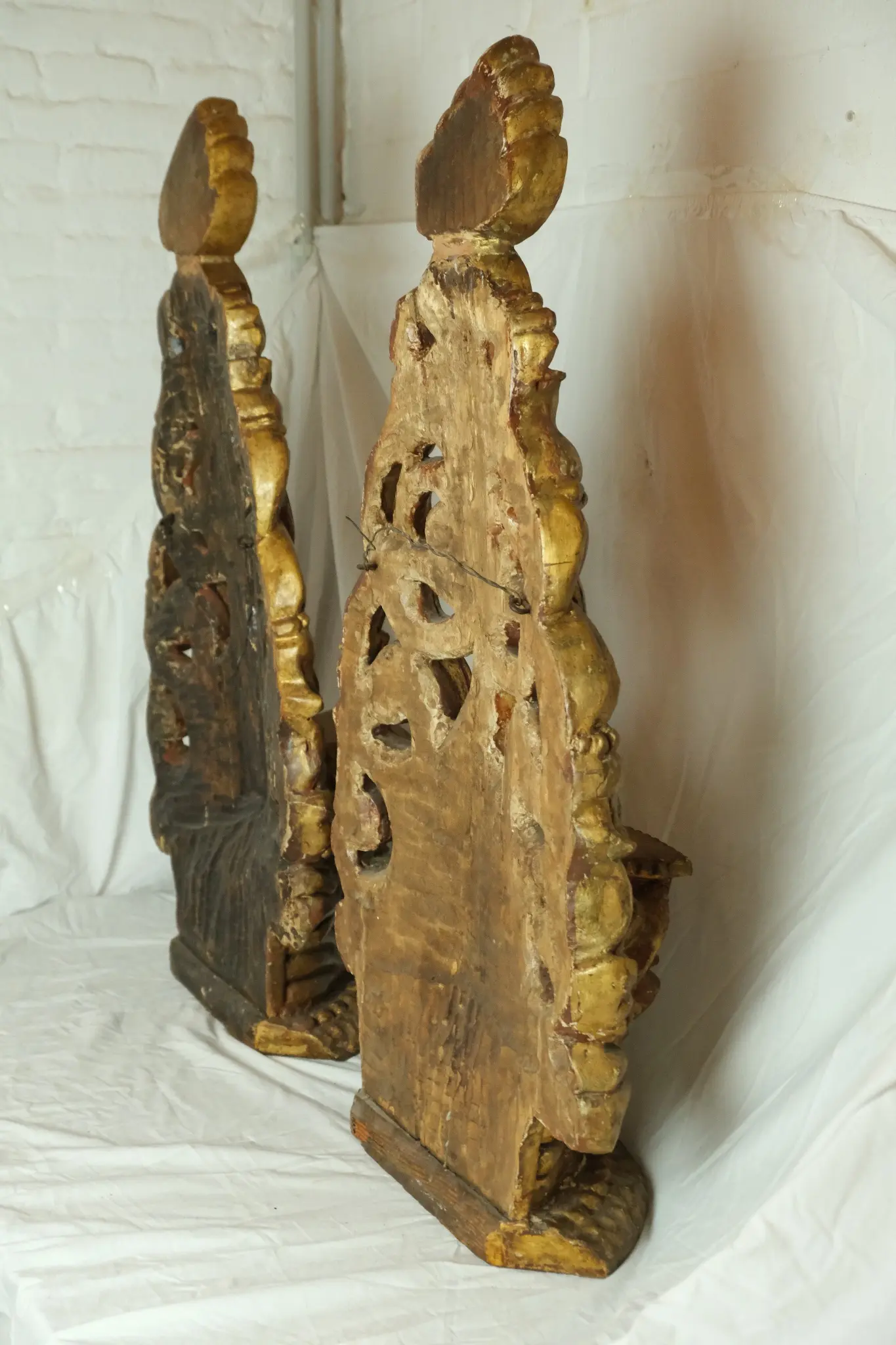 Pareja de Soportes de Libro del Siglo XVIII en Madera Dorada, Objetos Decorativos, Siglo XVIII · vista 16/18