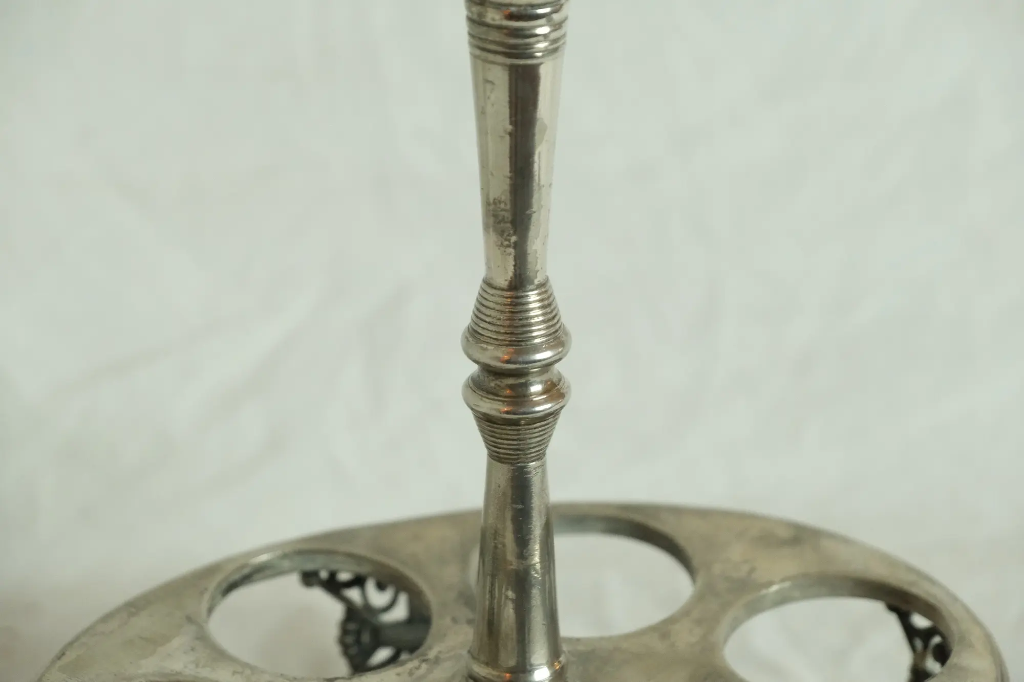 Soporte para Botellas del Siglo XIX en Metal, Objetos Decorativos, Siglo XIX · vista 7/8