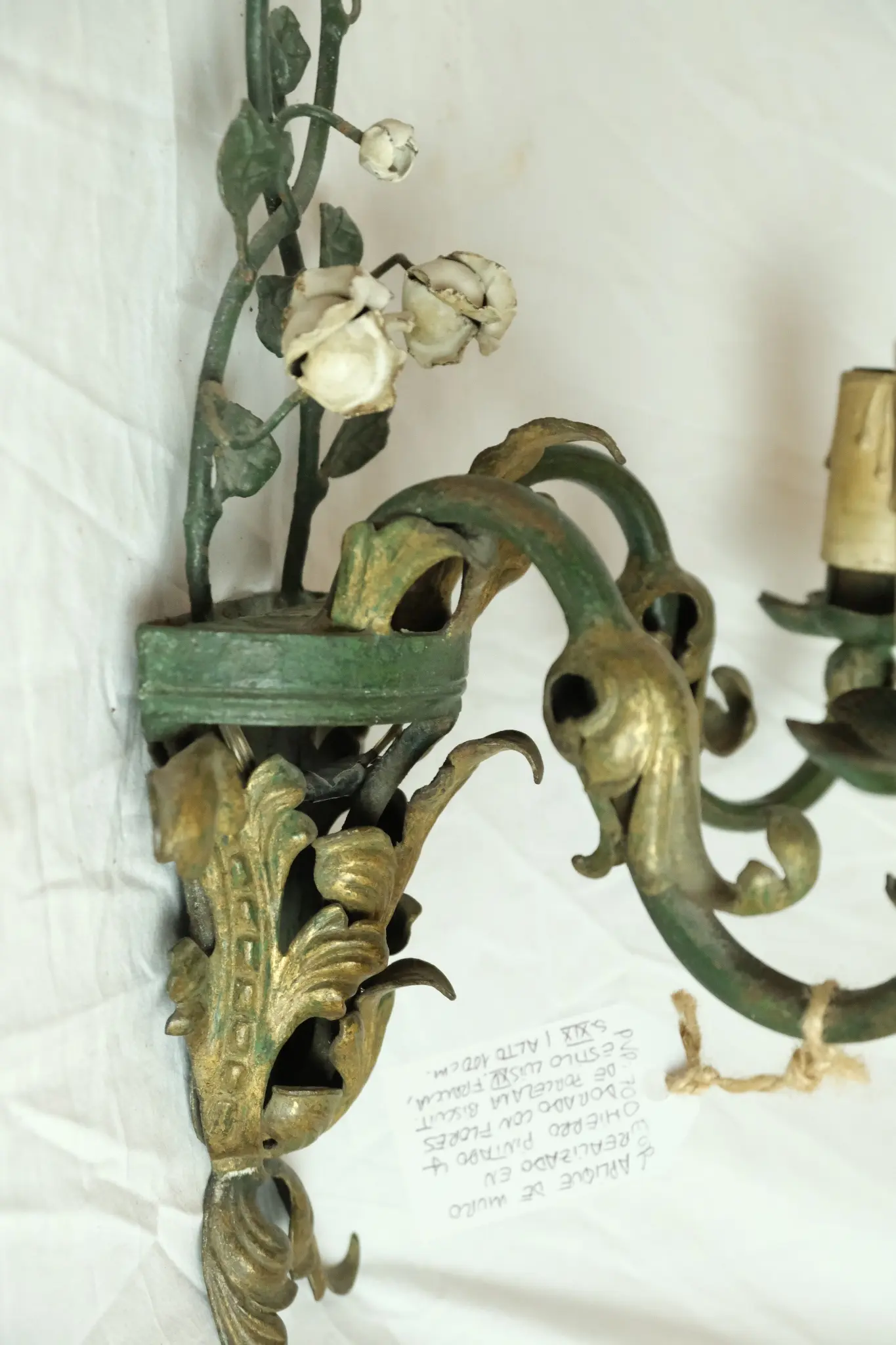 Aplique de Pared del Siglo XX en Hierro Forjado y Flores, Iluminación, Primera mitad del siglo XX · vista 5/7