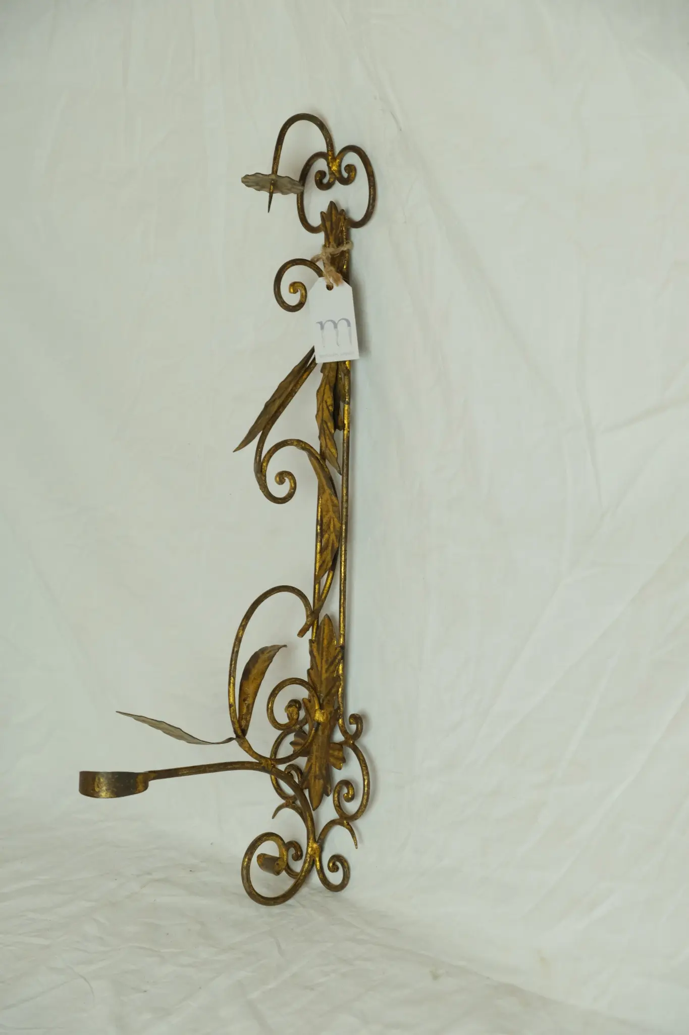 Candelabro de Hierro Forjado del Siglo XX con Detalles Dorados, Iluminación, Primera mitad del siglo XX · vista 2/6