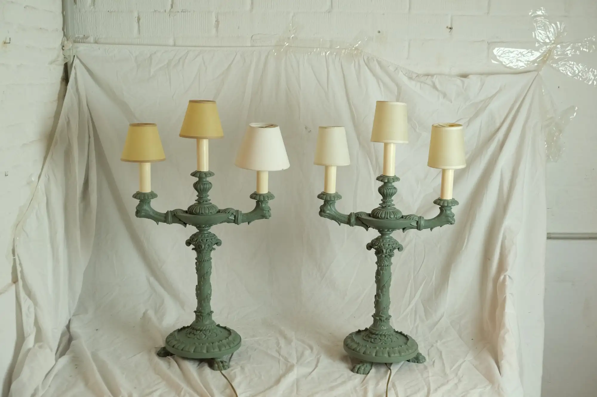 Candelabro del Siglo XIX en Hierro Forjado Verde