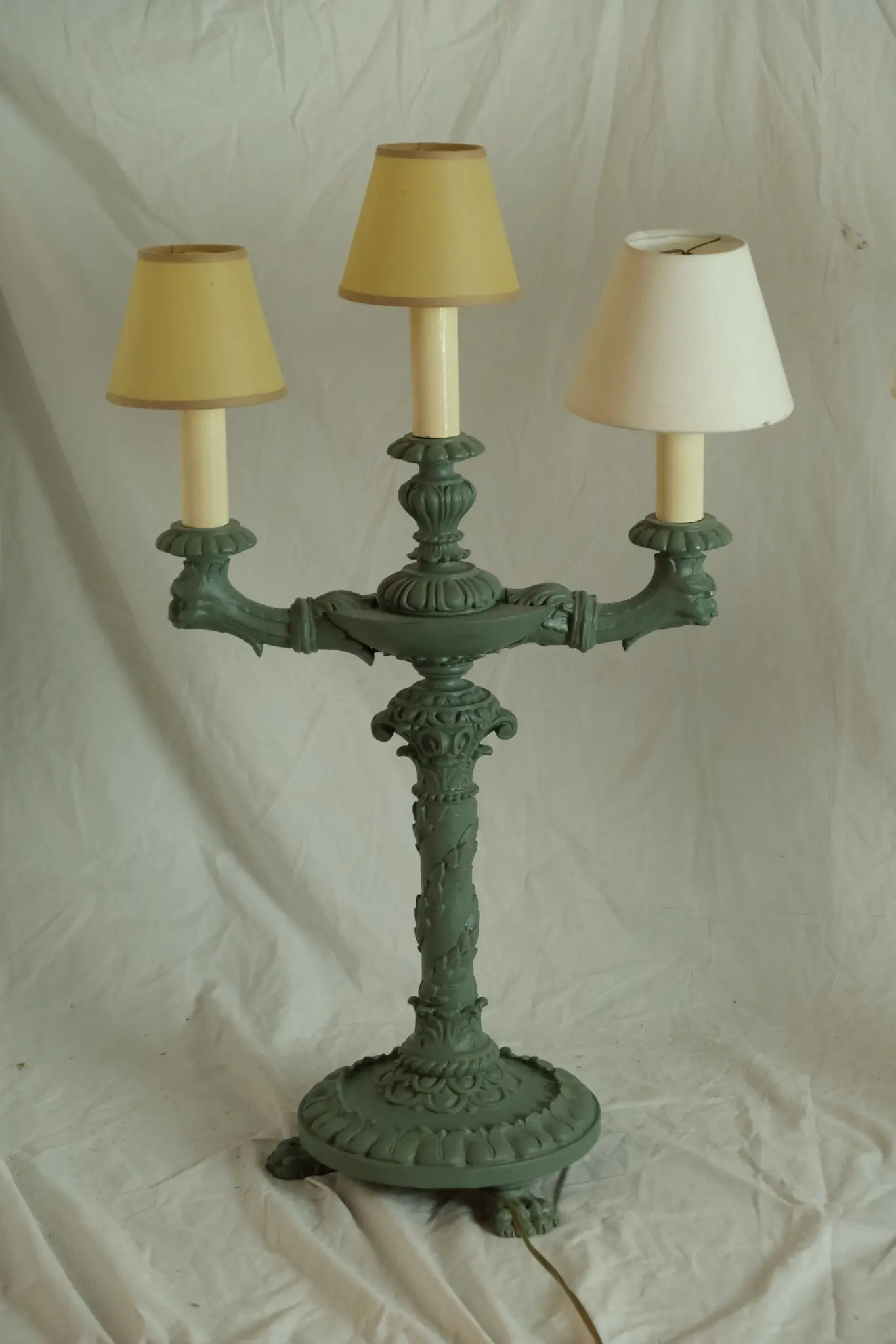 Candelabro del Siglo XIX en Hierro Forjado Verde, Iluminación, Siglo XIX · vista 4/7