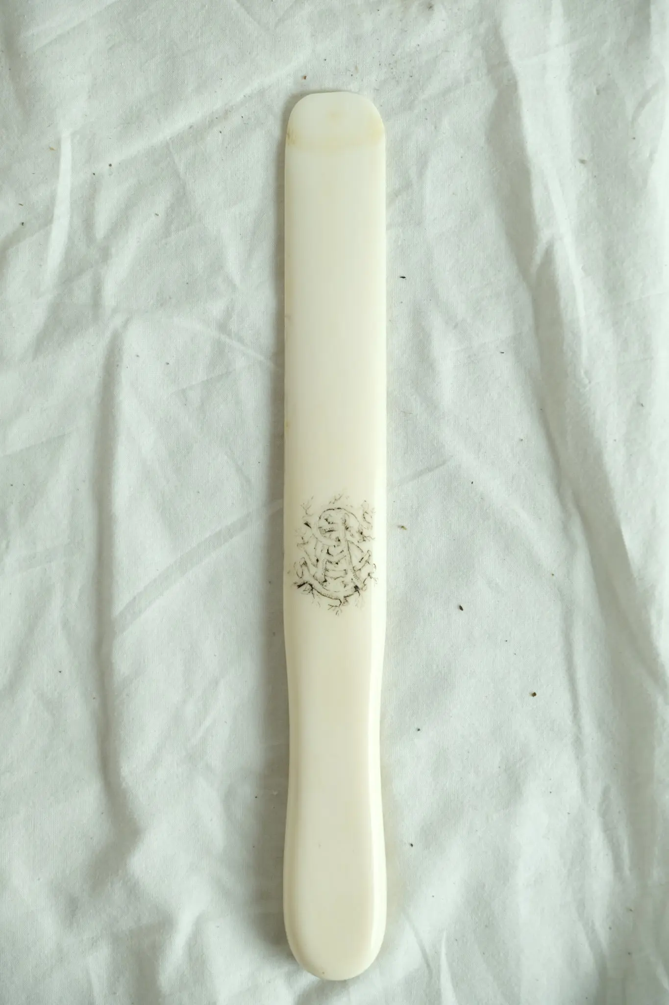 Cuchillo de Carta del Siglo XIX en Marfil, Objetos Decorativos, Siglo XIX · vista 4/5