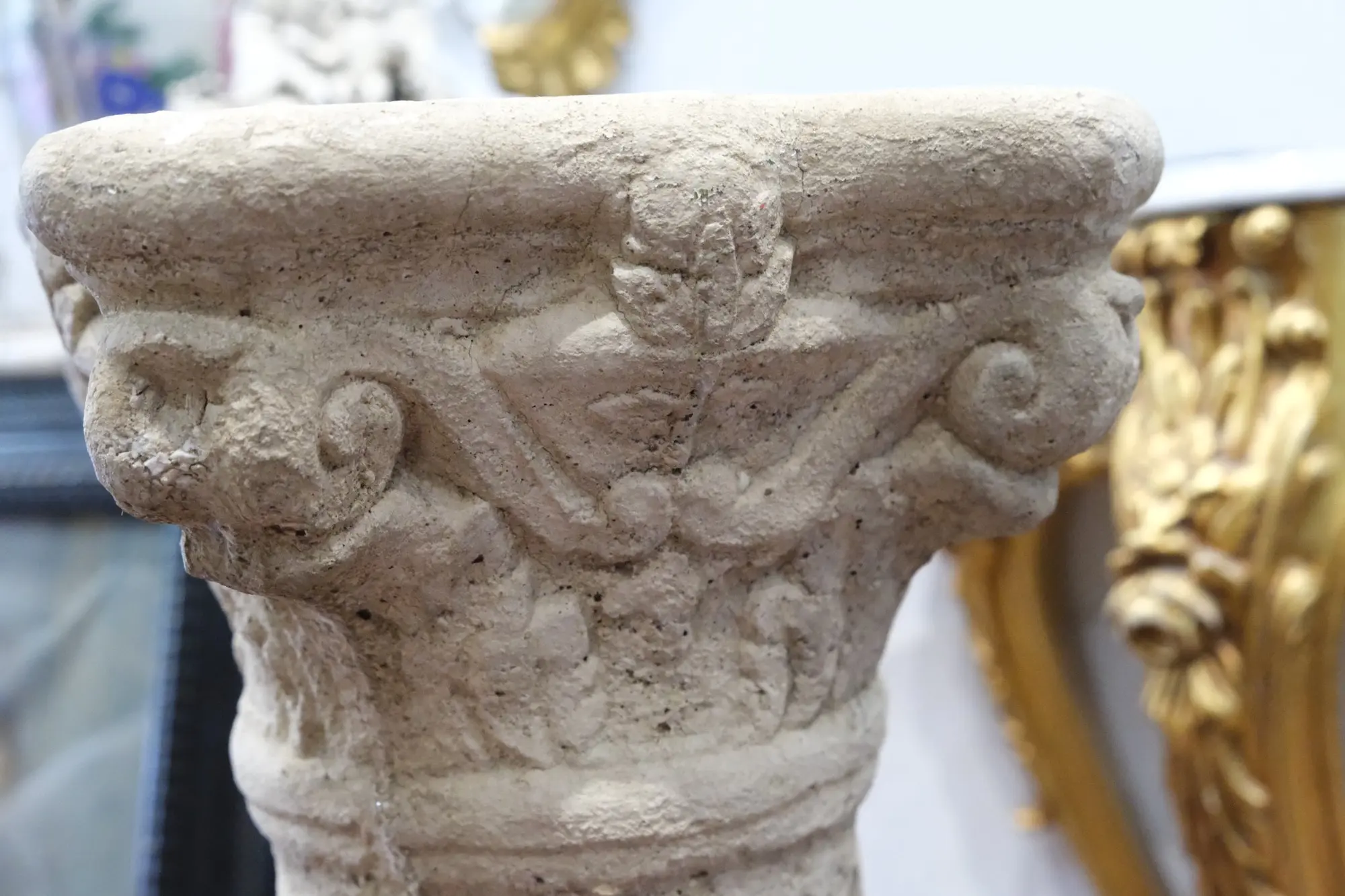 Imitación de Columna Corintia, Siglo XX · vista 3/5